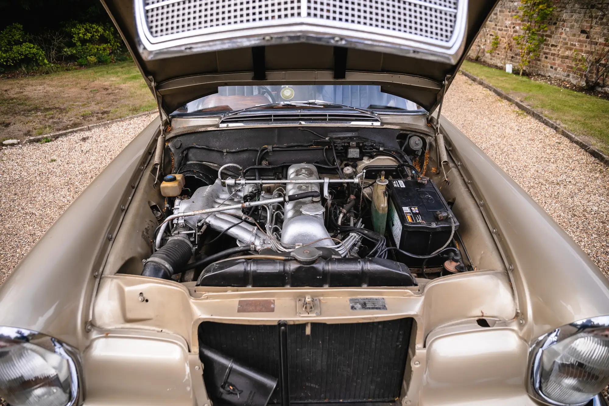 1966 Mercedes-Benz 250SE Cabriolet-Sold
