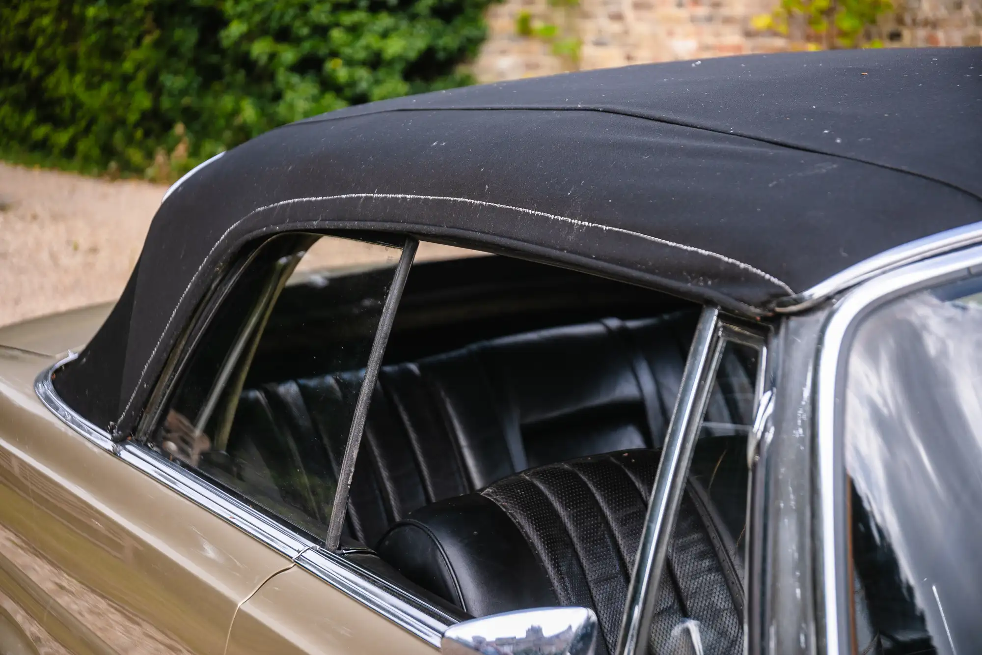 1966 Mercedes-Benz 250SE Cabriolet-Sold