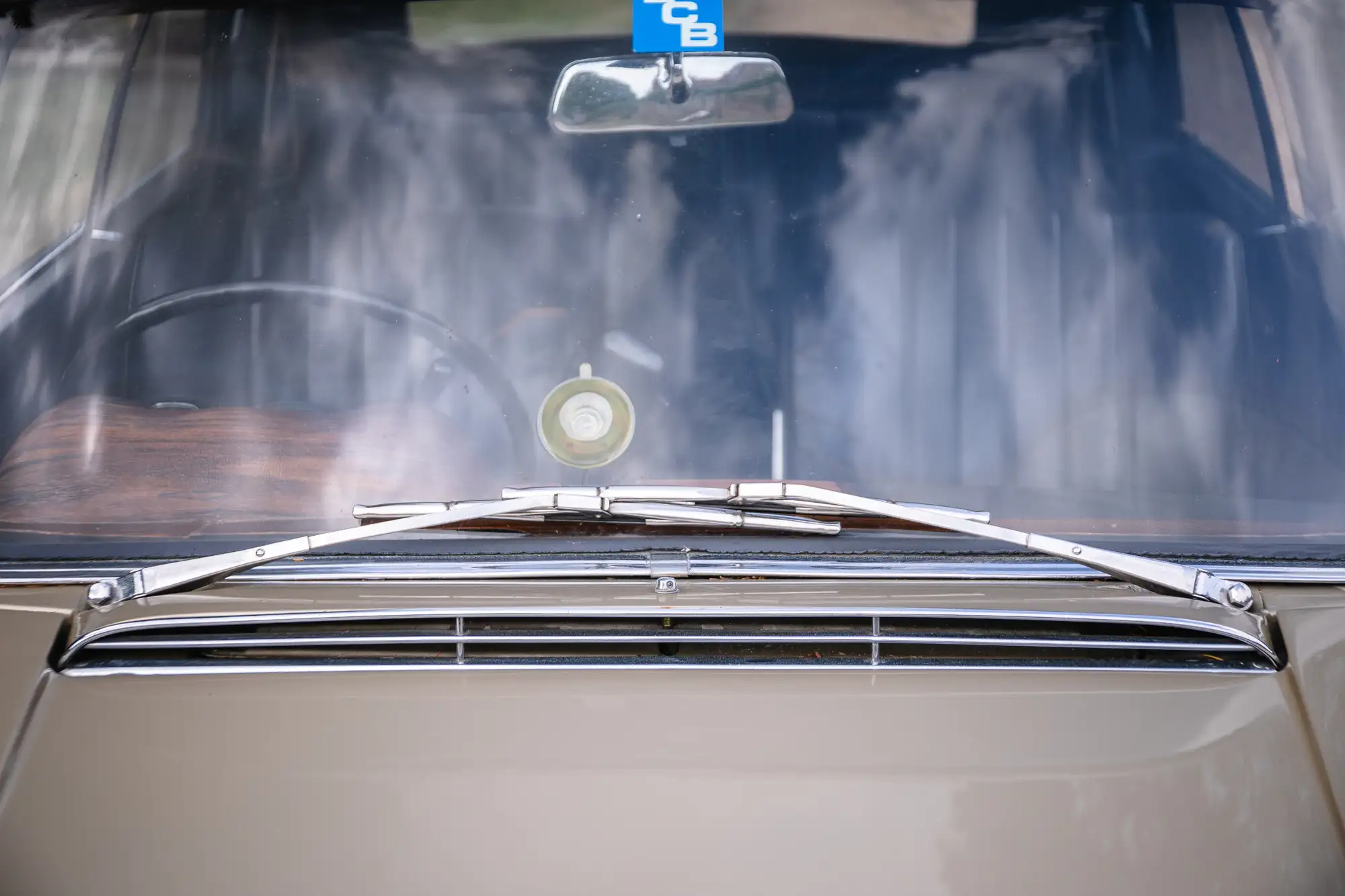 1966 Mercedes-Benz 250SE Cabriolet-Sold