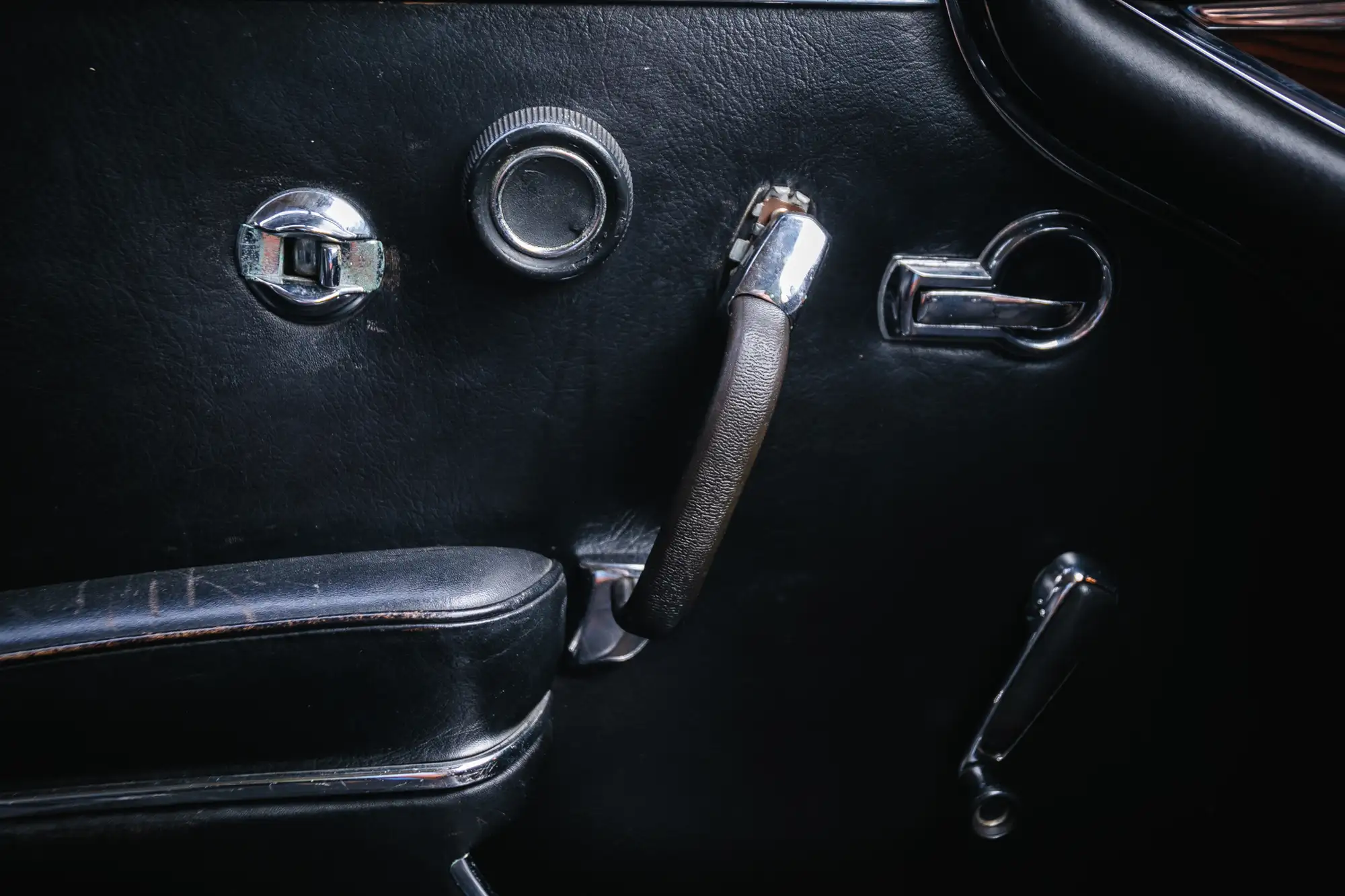 1966 Mercedes-Benz 250SE Cabriolet-Sold