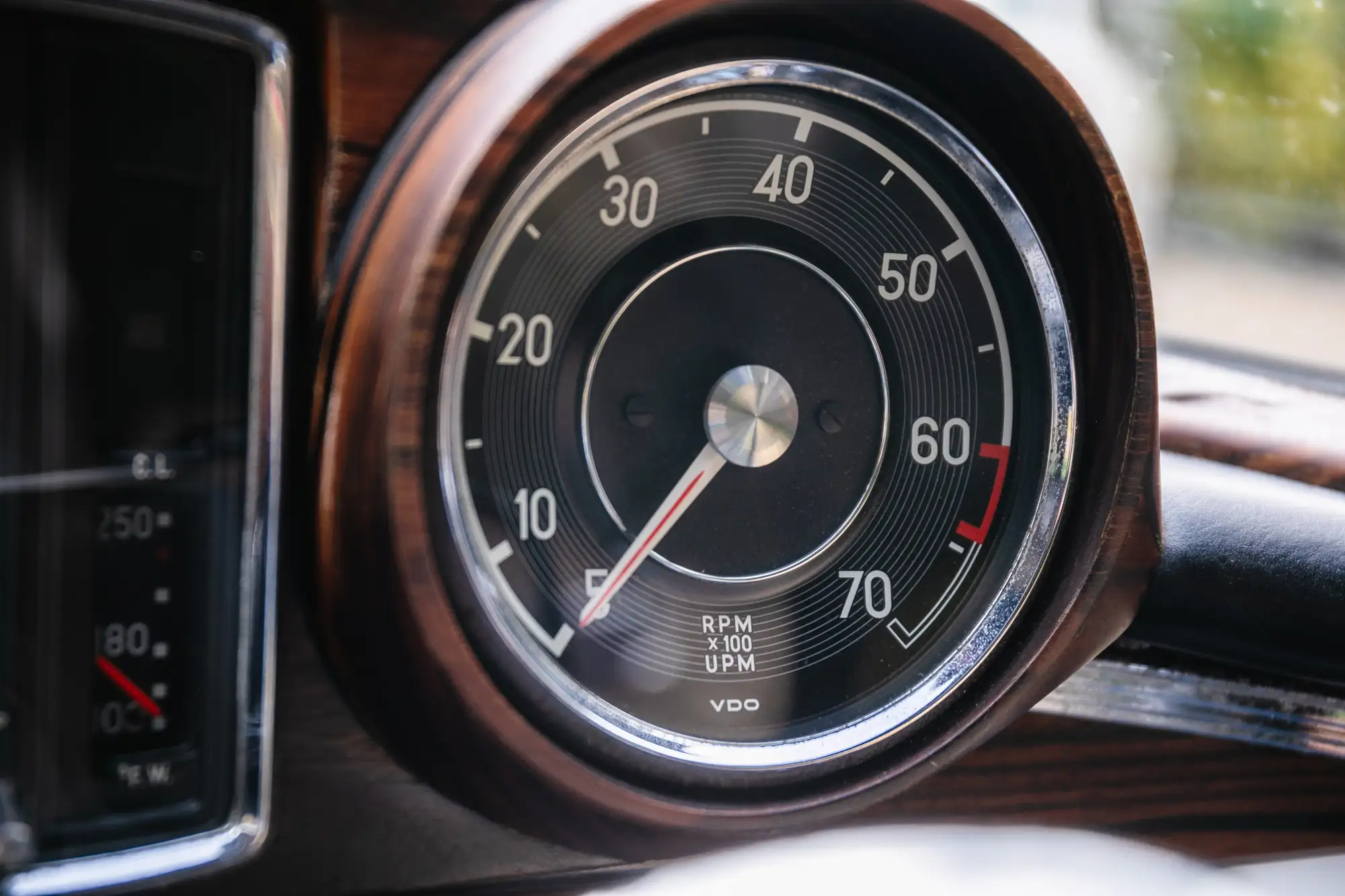 1966 Mercedes-Benz 250SE Cabriolet-Sold