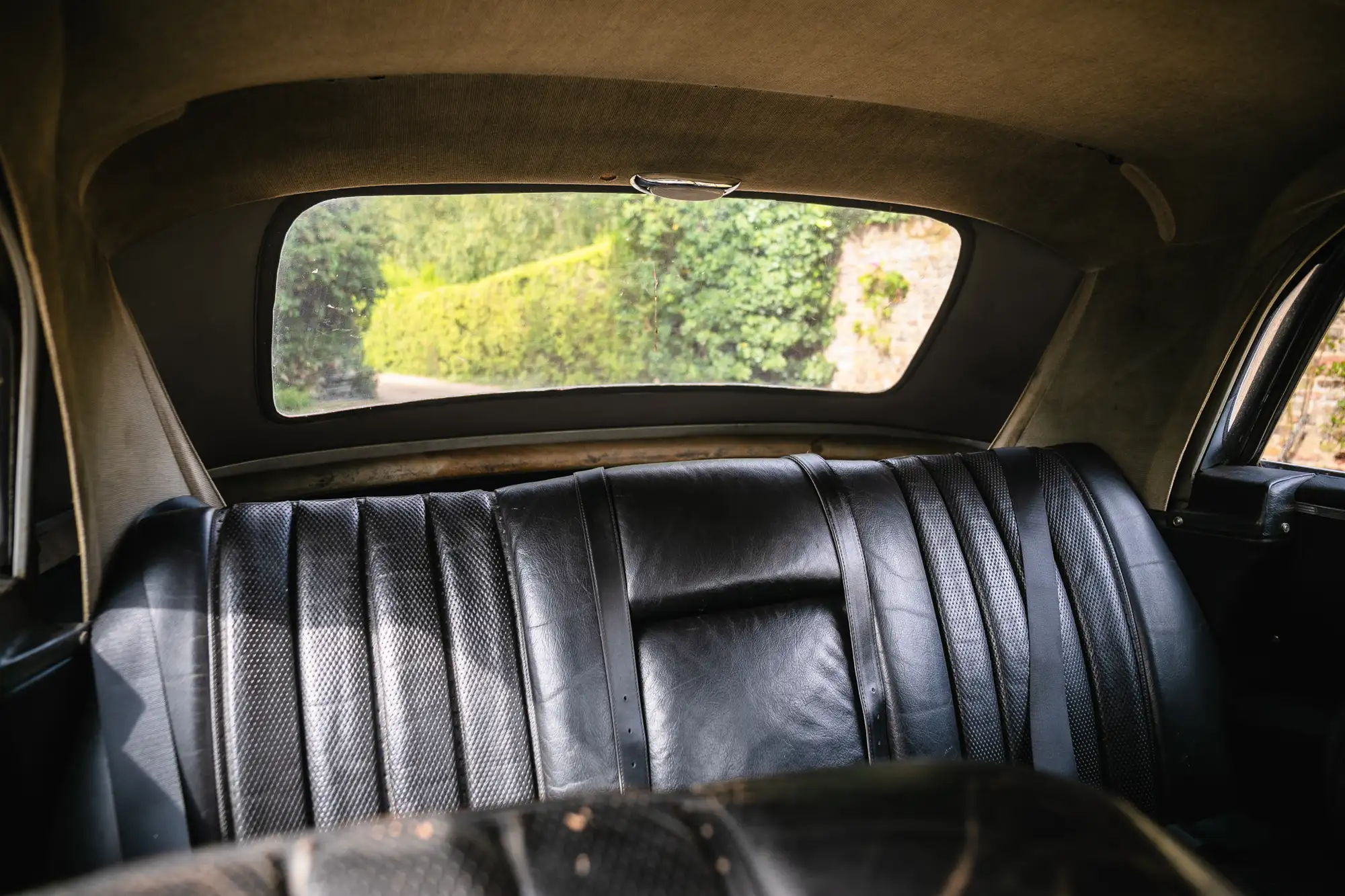 1966 Mercedes-Benz 250SE Cabriolet-Sold