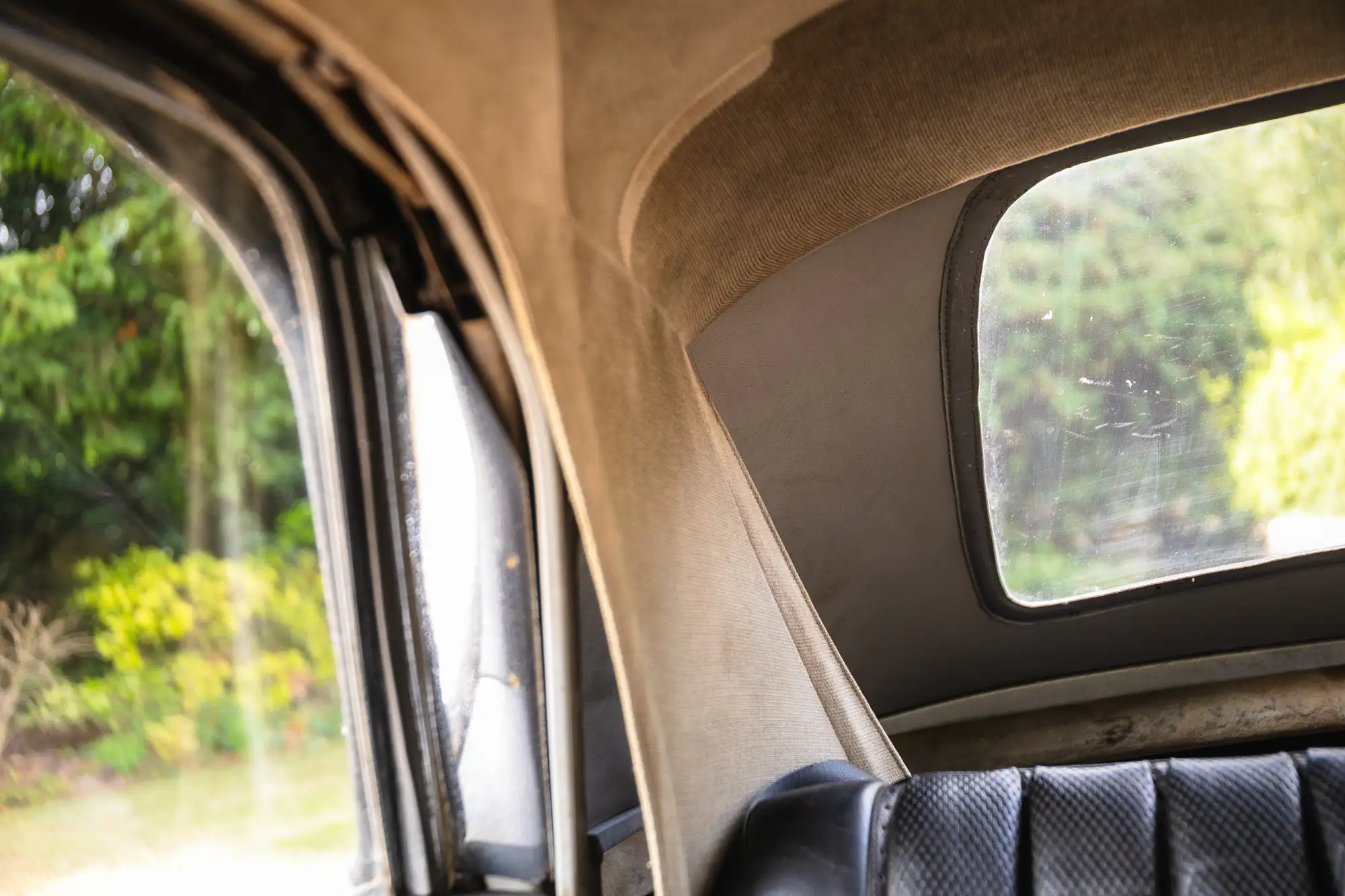 1966 Mercedes-Benz 250SE Cabriolet-Sold