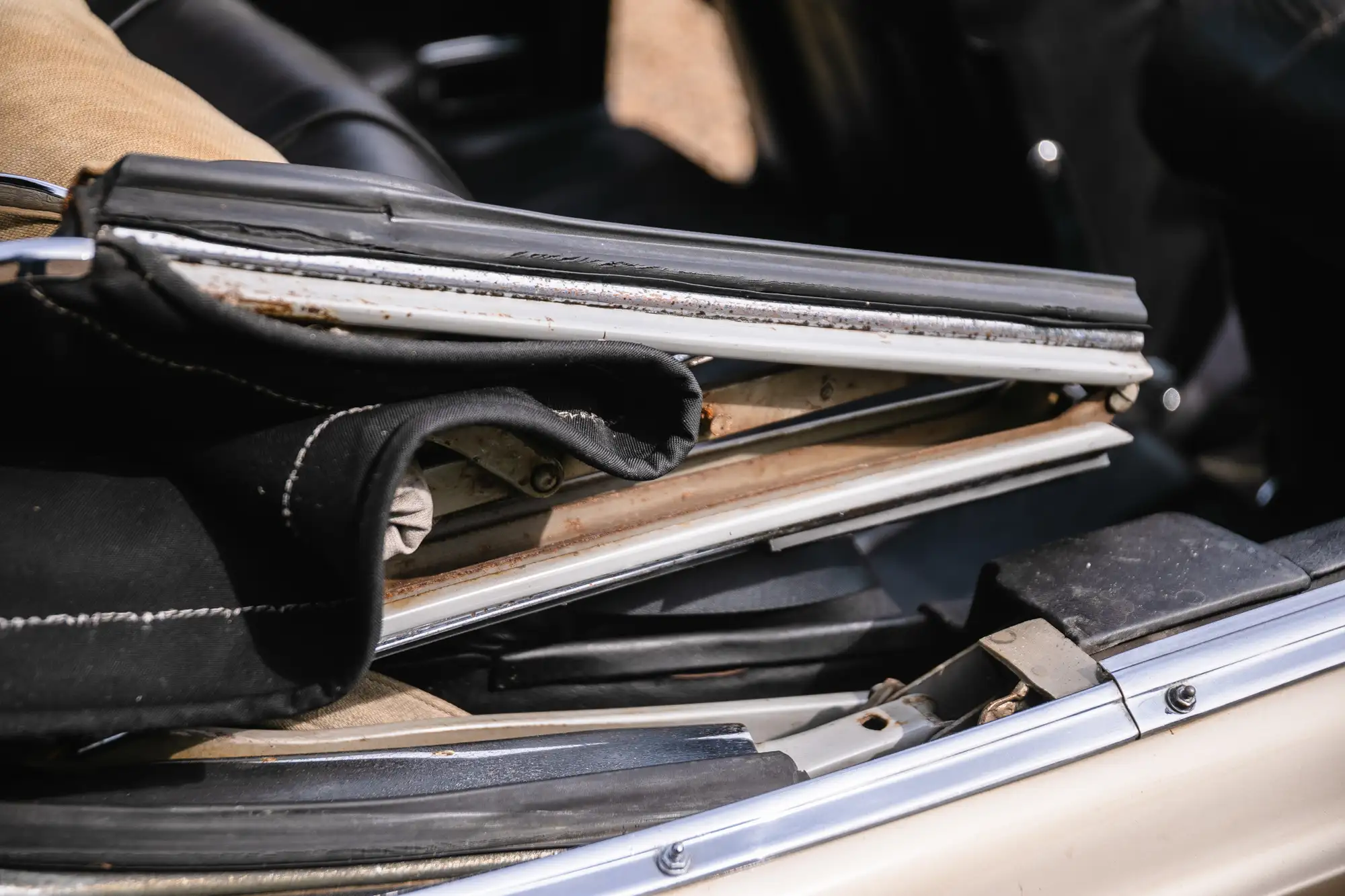 1966 Mercedes-Benz 250SE Cabriolet-Sold