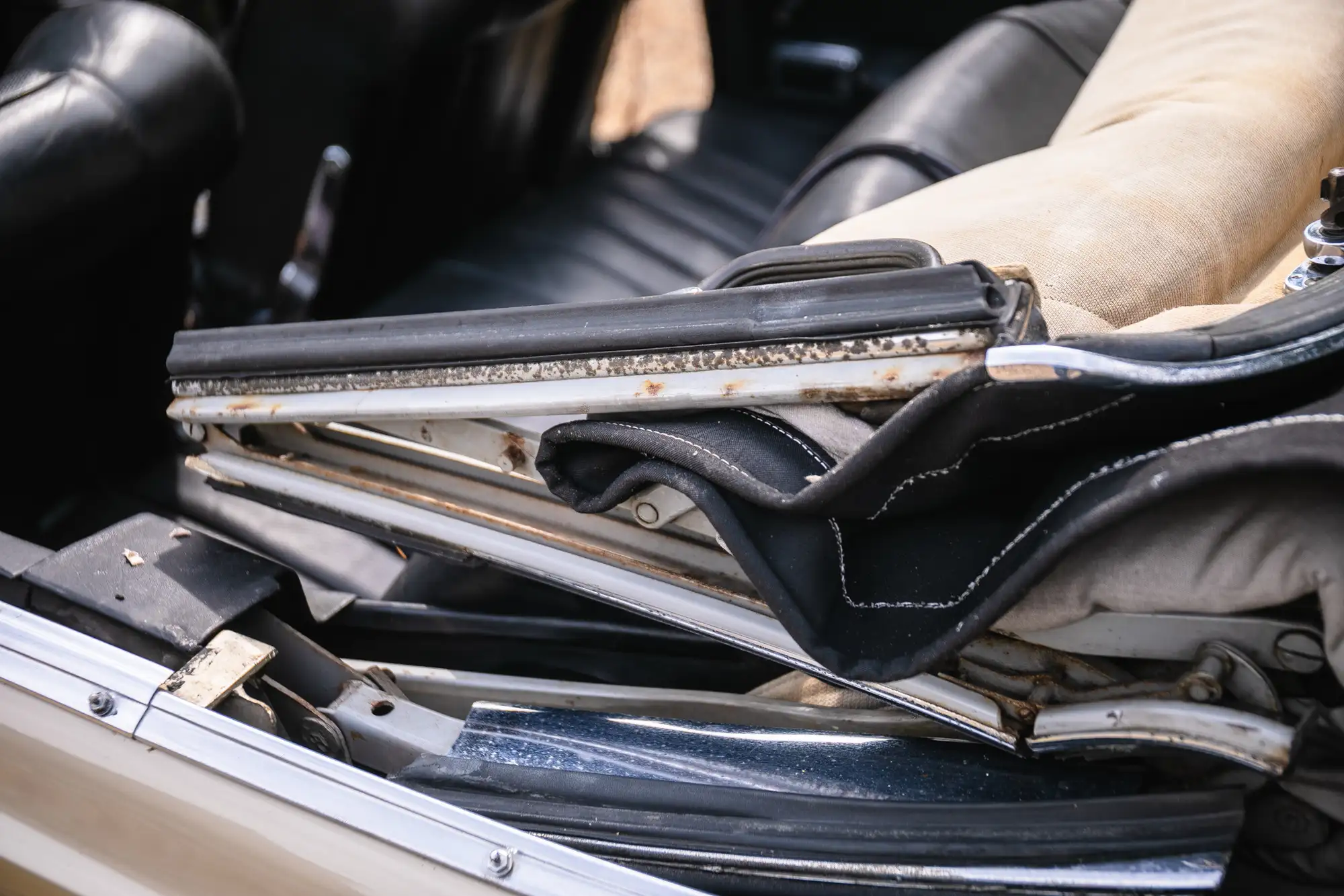 1966 Mercedes-Benz 250SE Cabriolet-Sold