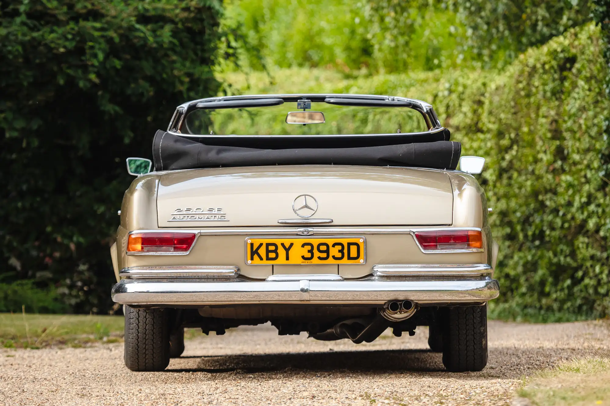 1966 Mercedes-Benz 250SE Cabriolet-Sold