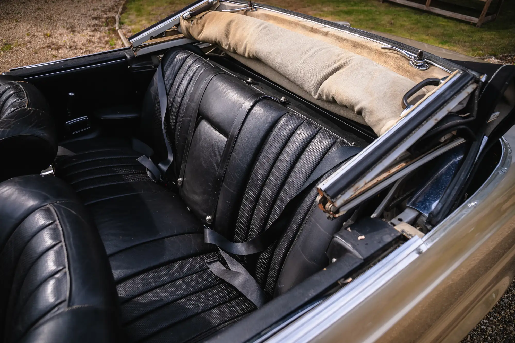 1966 Mercedes-Benz 250SE Cabriolet-Sold