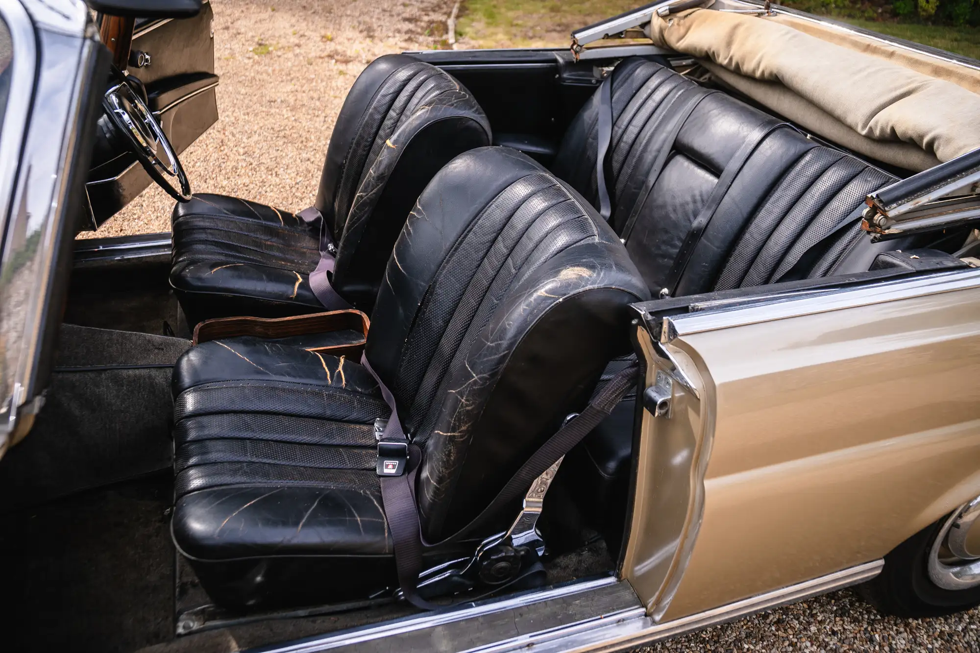 1966 Mercedes-Benz 250SE Cabriolet-Sold