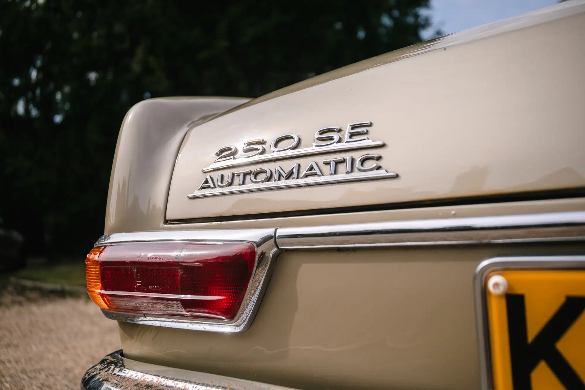 1966 Mercedes-Benz 250SE Cabriolet-Sold