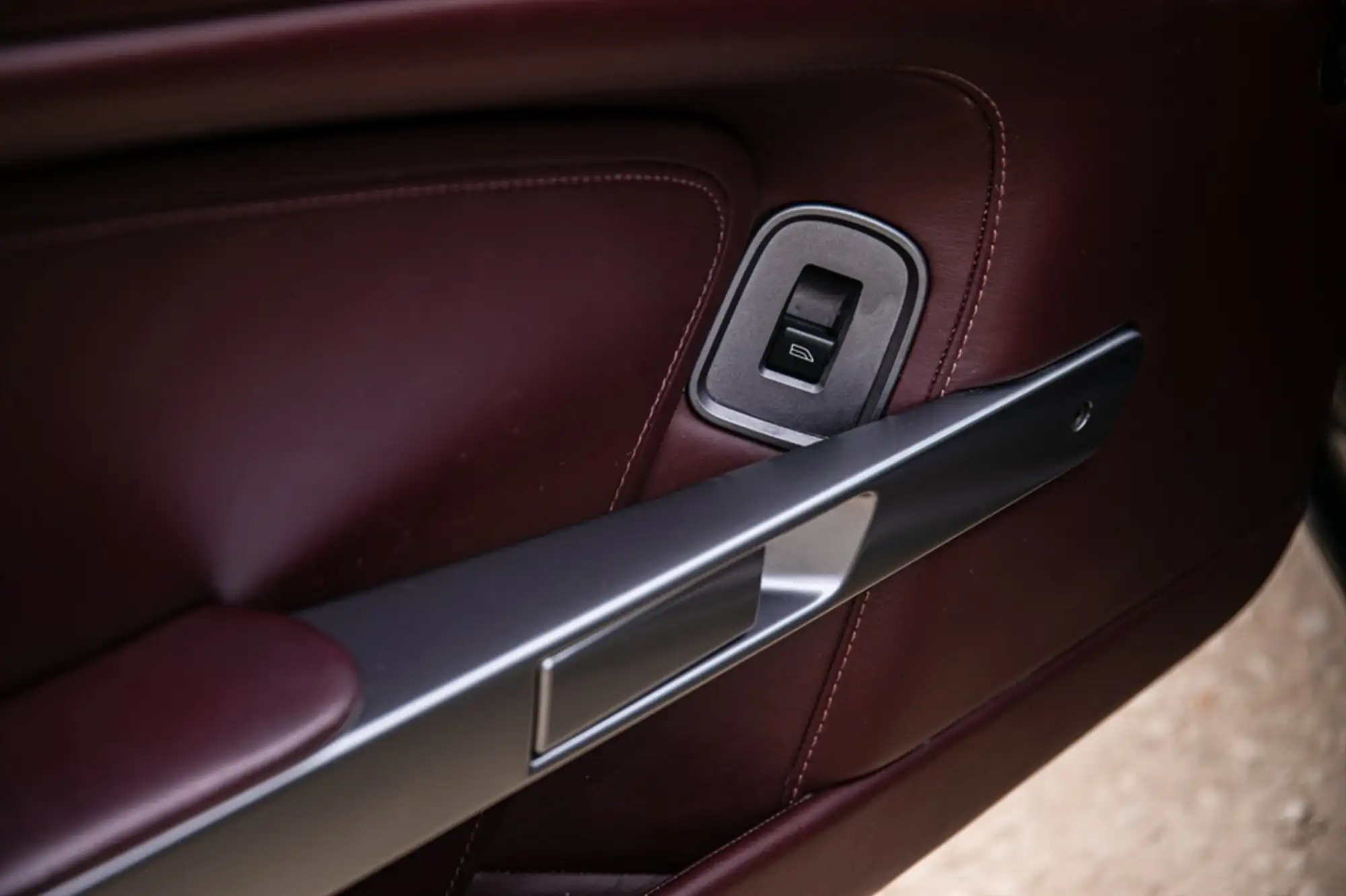 2006 Aston Martin V8 Vantage - Manual-Sold