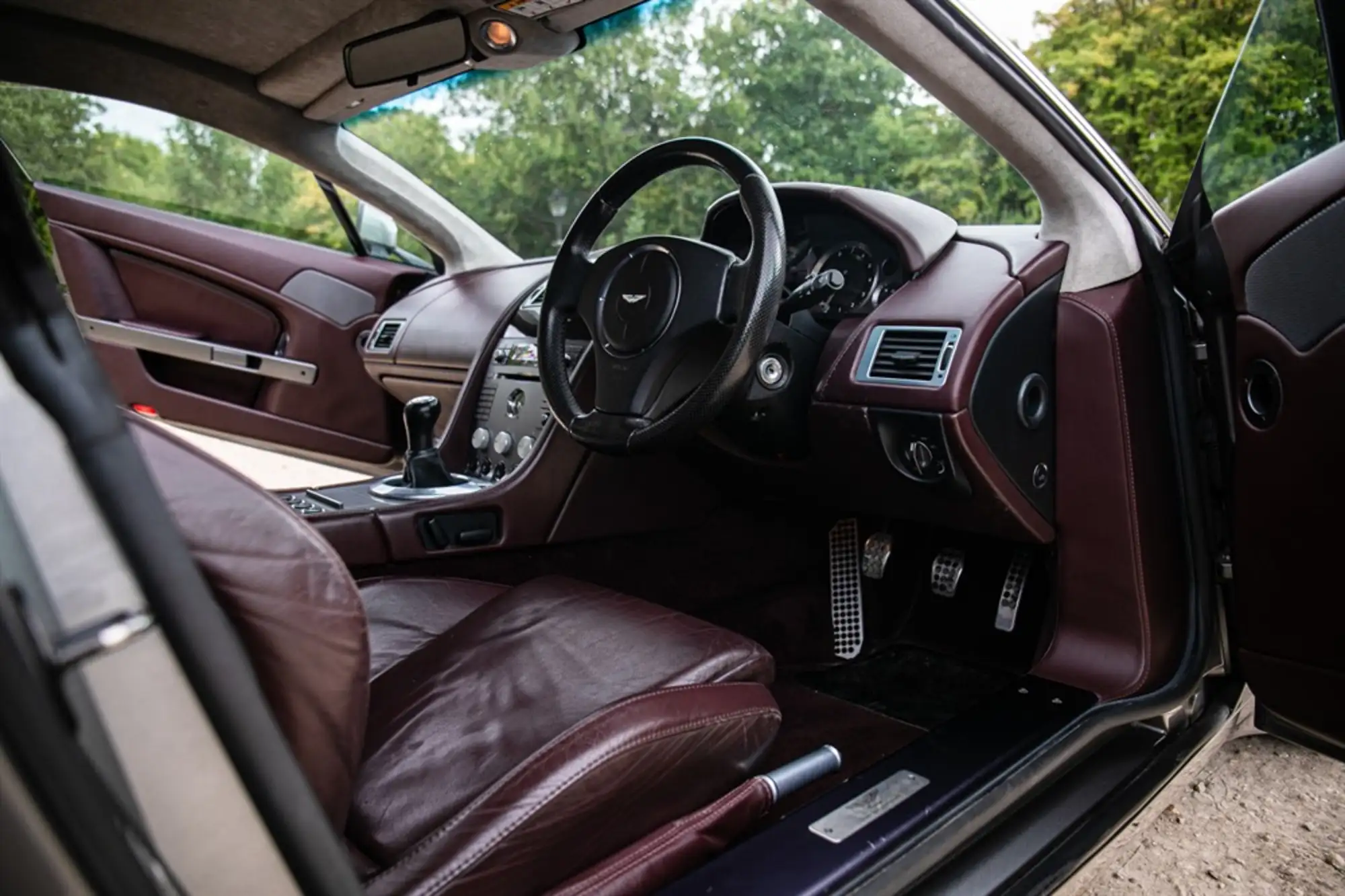 2006 Aston Martin V8 Vantage - Manual-Sold