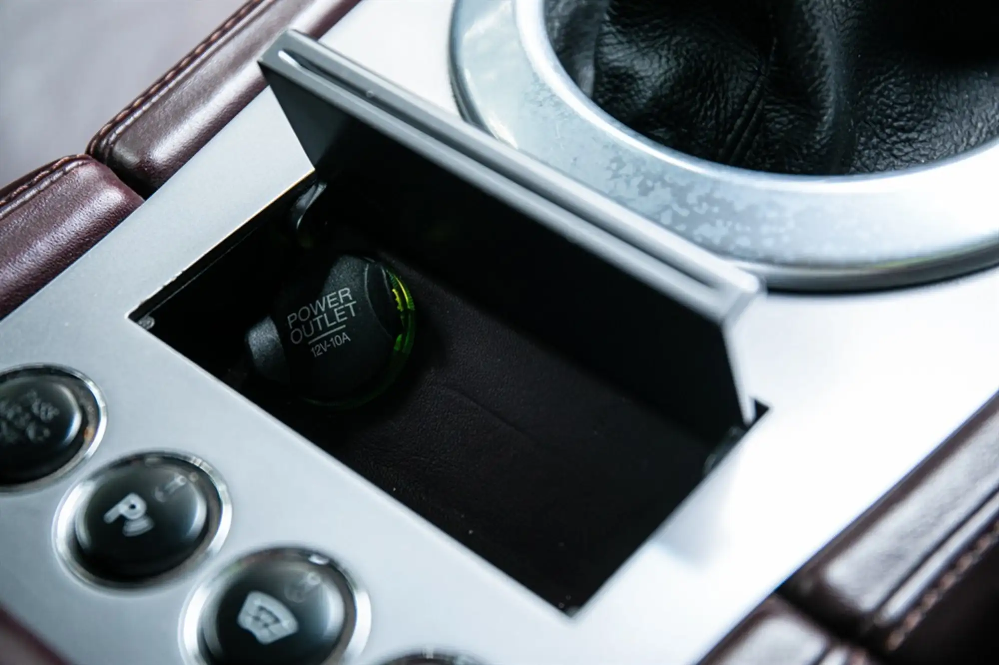 2006 Aston Martin V8 Vantage - Manual-Sold