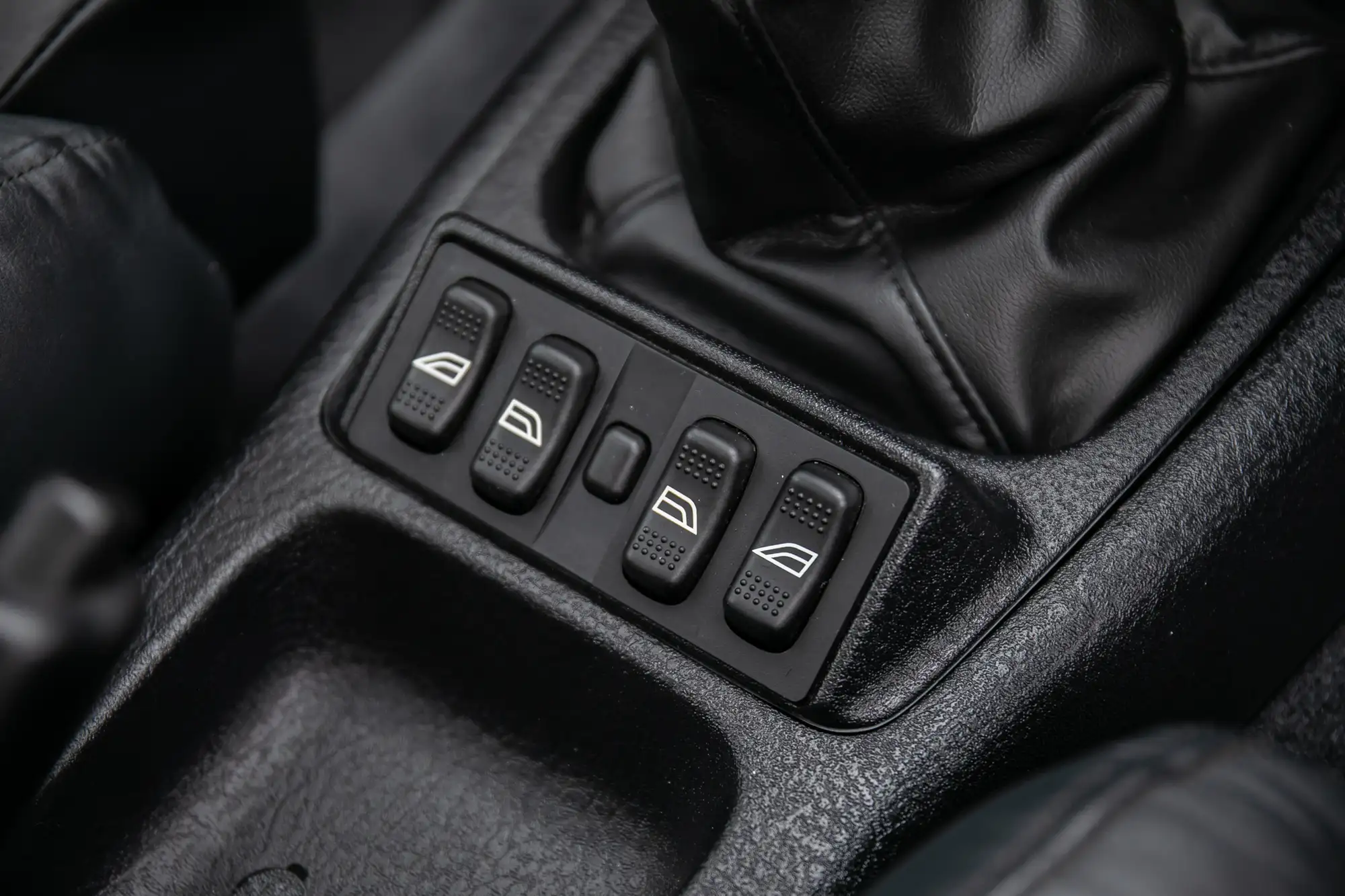 1990 Ford Sierra Sapphire Cosworth Rouse Sport 304-R 28@4 mi-Sold