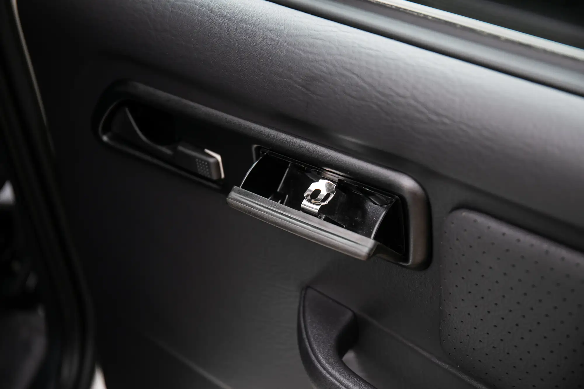 1990 Ford Sierra Sapphire Cosworth Rouse Sport 304-R 28@4 mi-Sold