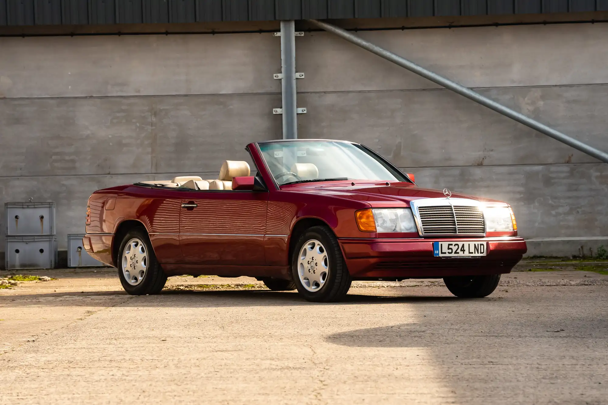 1993 Mercedes-Benz E320 Cabriolet (W124)-Sold