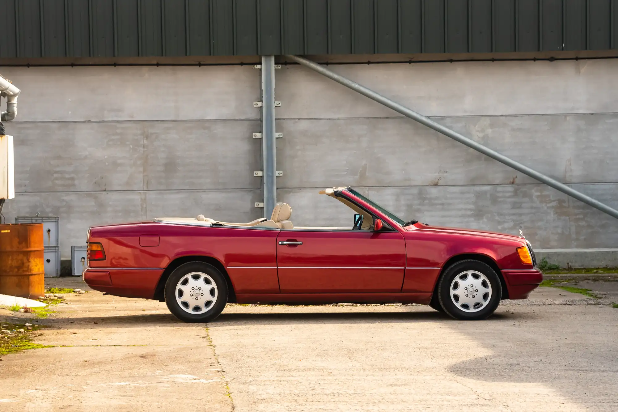 1993 Mercedes-Benz E320 Cabriolet (W124)-Sold