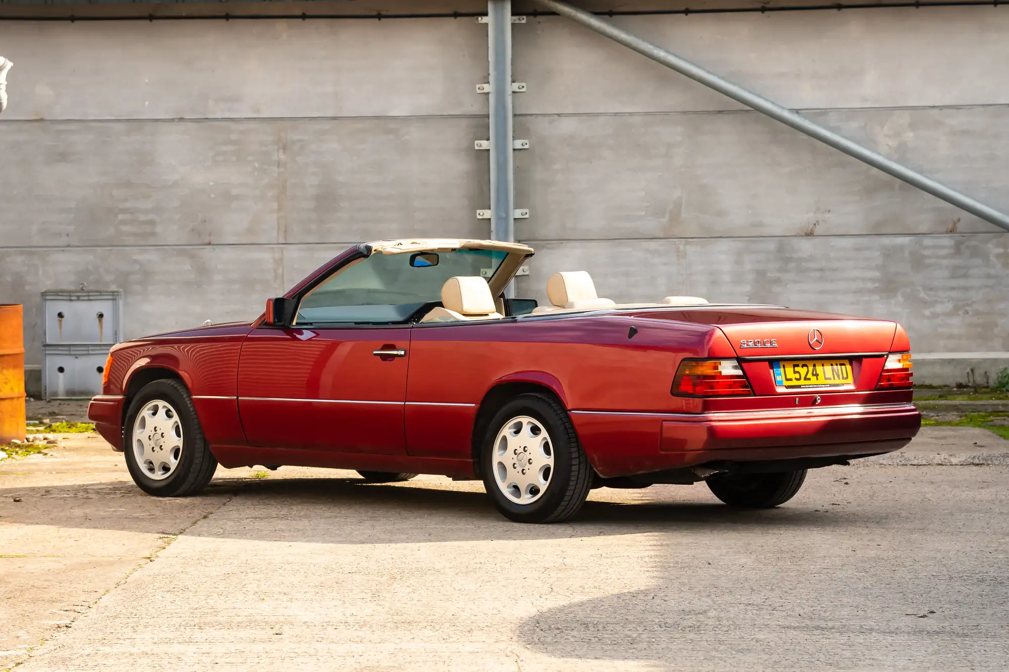 1993 Mercedes-Benz E320 Cabriolet (W124)-Sold