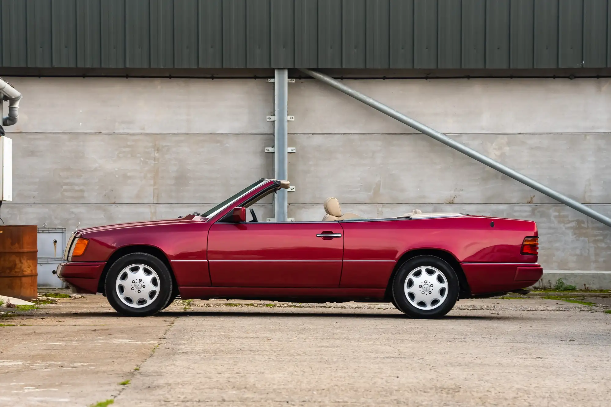 1993 Mercedes-Benz E320 Cabriolet (W124)-Sold