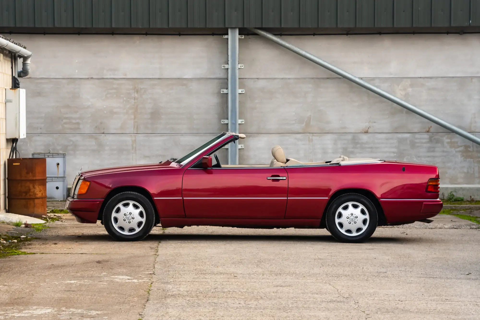 1993 Mercedes-Benz E320 Cabriolet (W124)-Sold