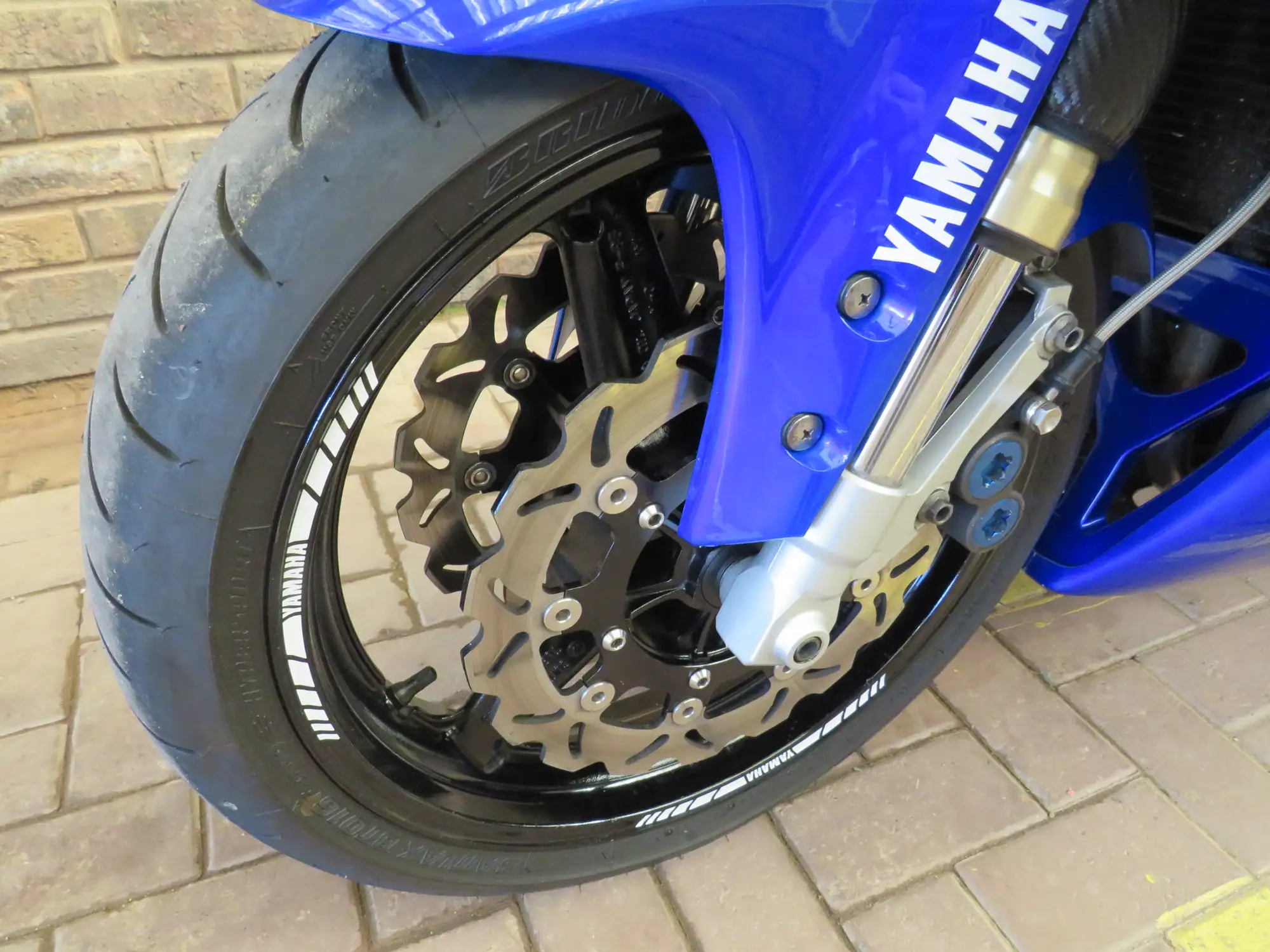 2001 Yamaha YZF-R1 998cc-Sold