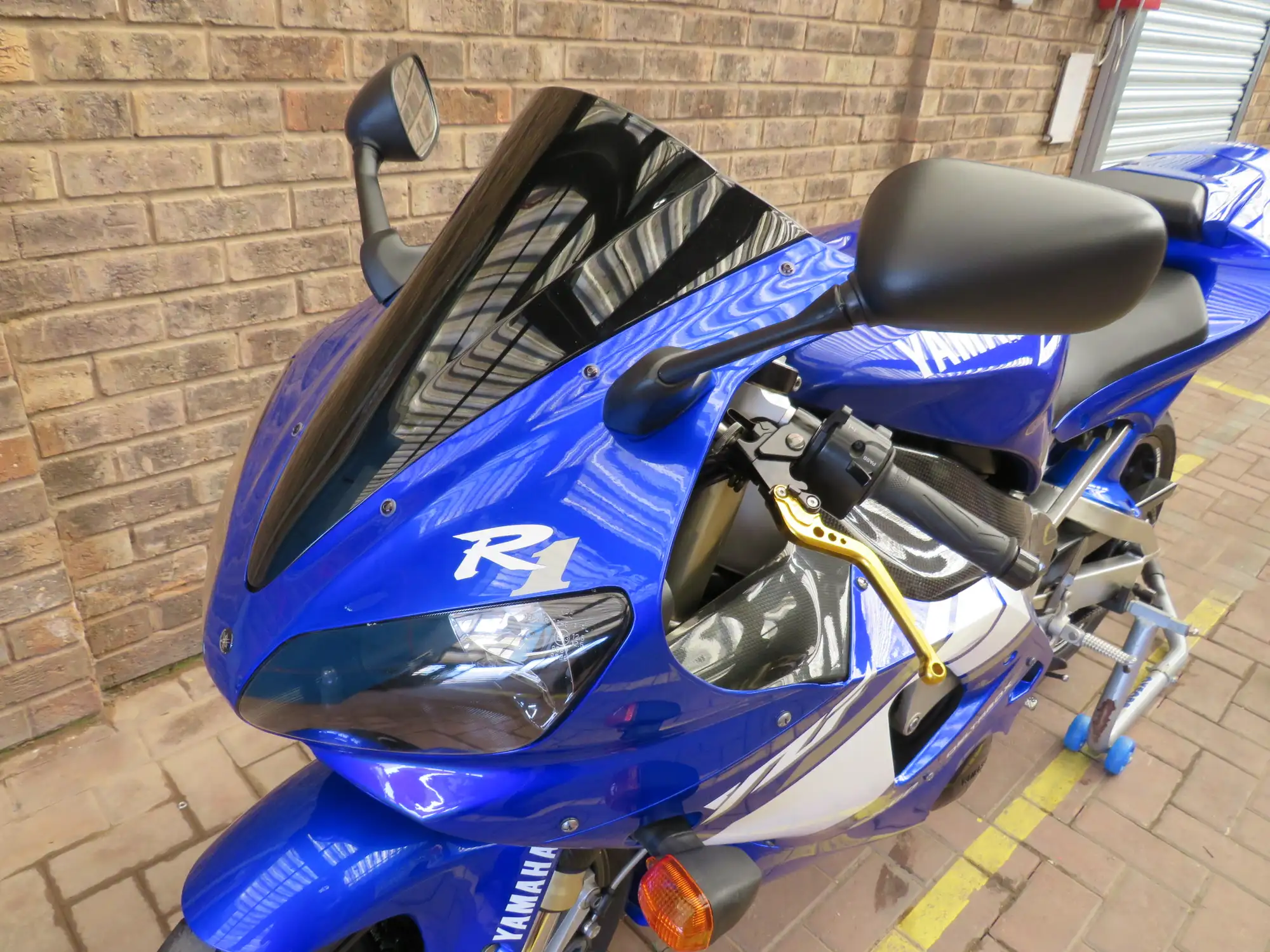 2001 Yamaha YZF-R1 998cc-Sold