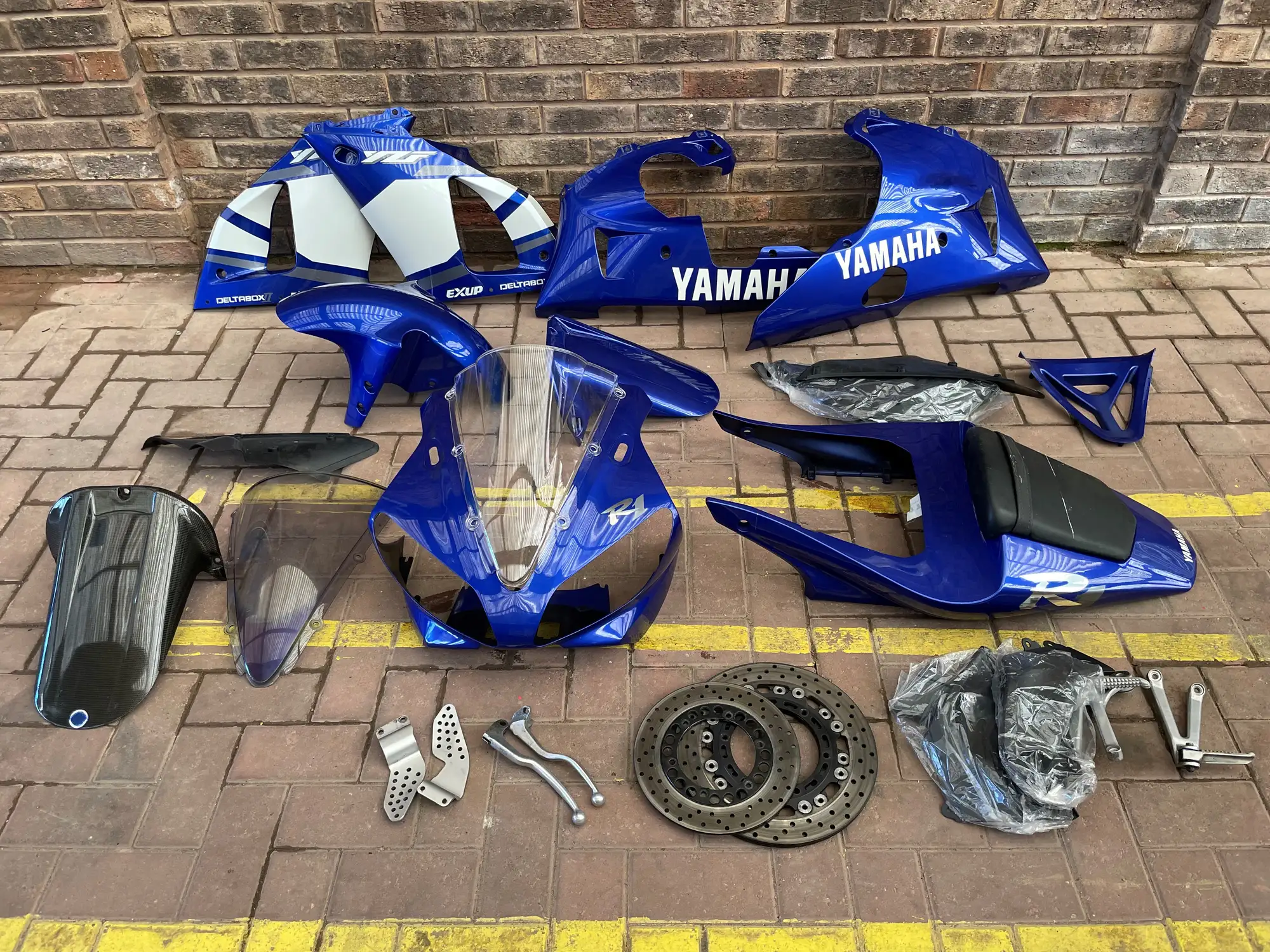 2001 Yamaha YZF-R1 998cc-Sold