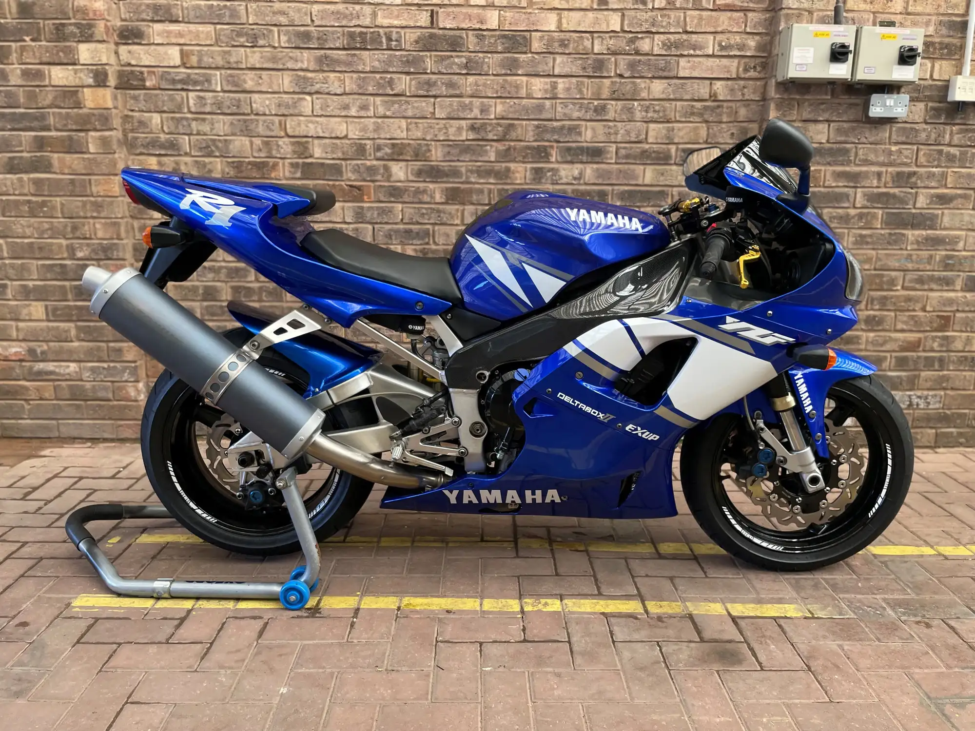 2001 Yamaha YZF-R1 998cc-Sold