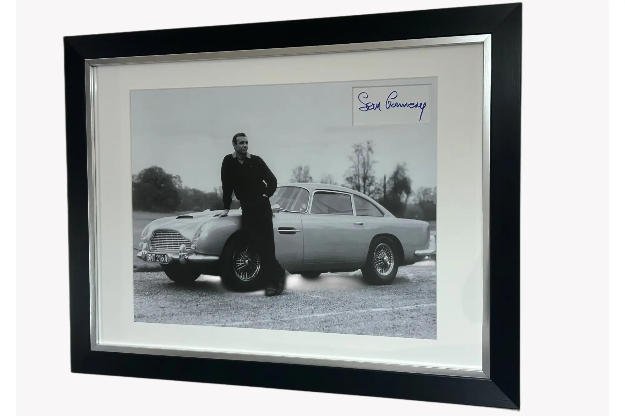 Sean Connery as James Bond Autograph Presentation-Sold