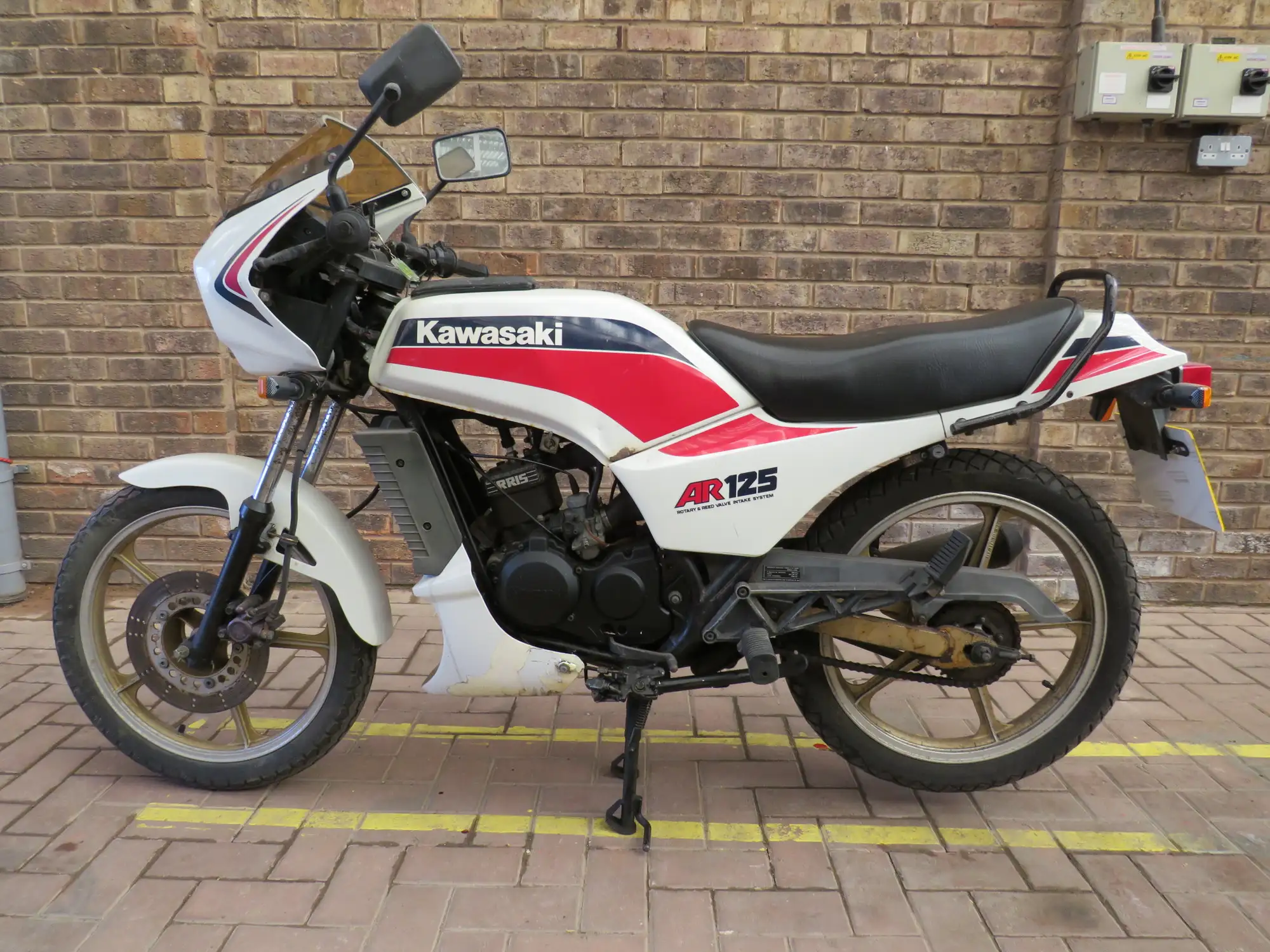 1987 Kawasaki AR125 124cc-Sold