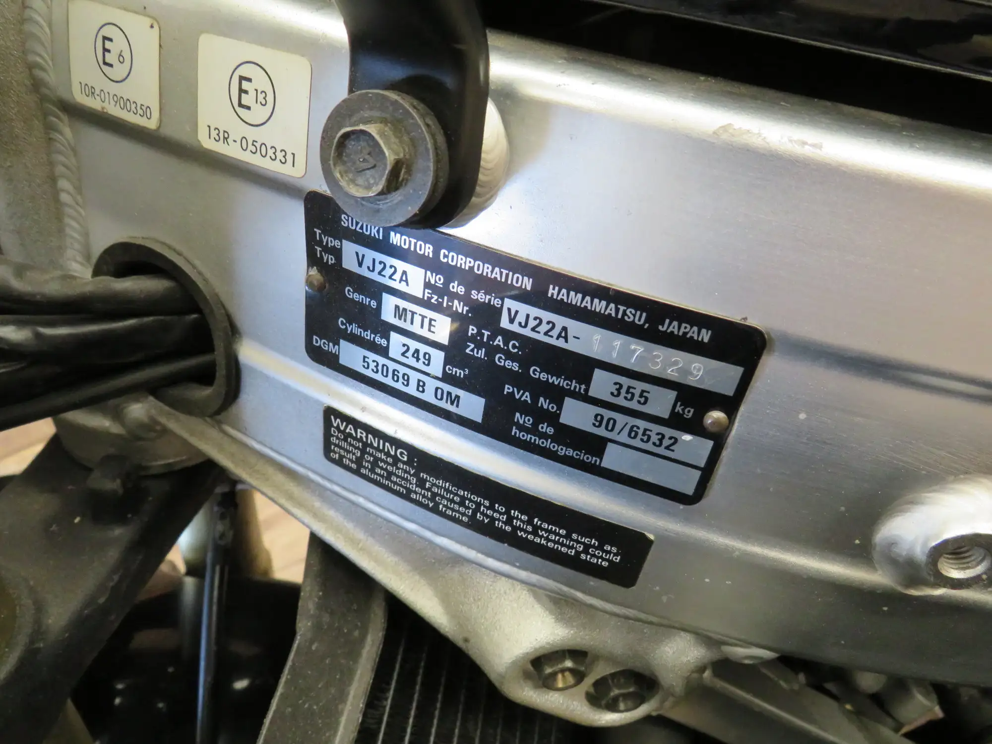 1992 Suzuki RGV250R VJ22A 249cc-Sold