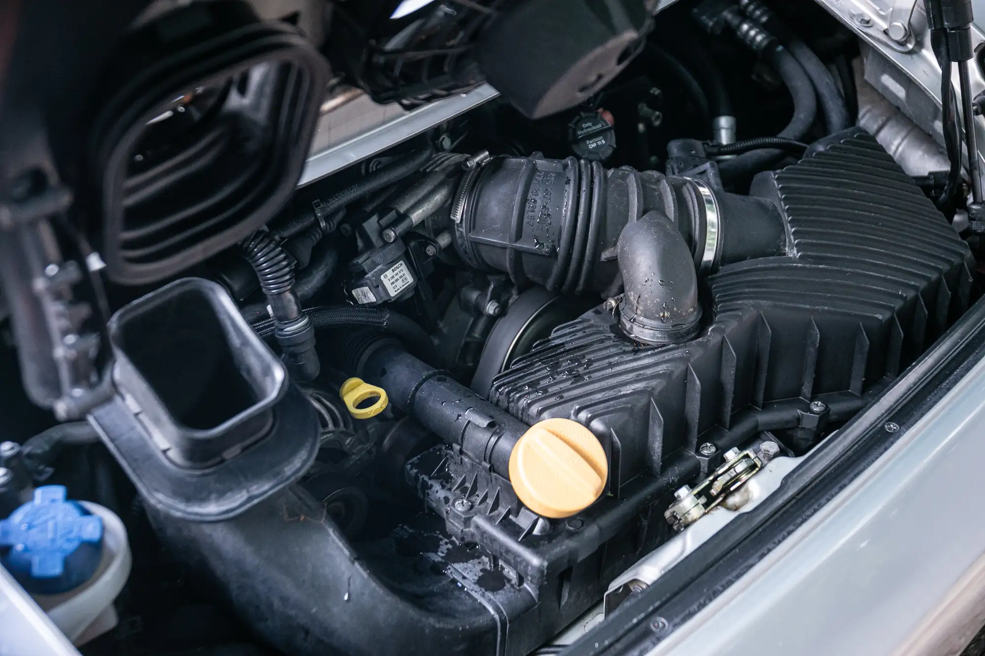 1998 Porsche 911 (996) Carrera 2-Sold