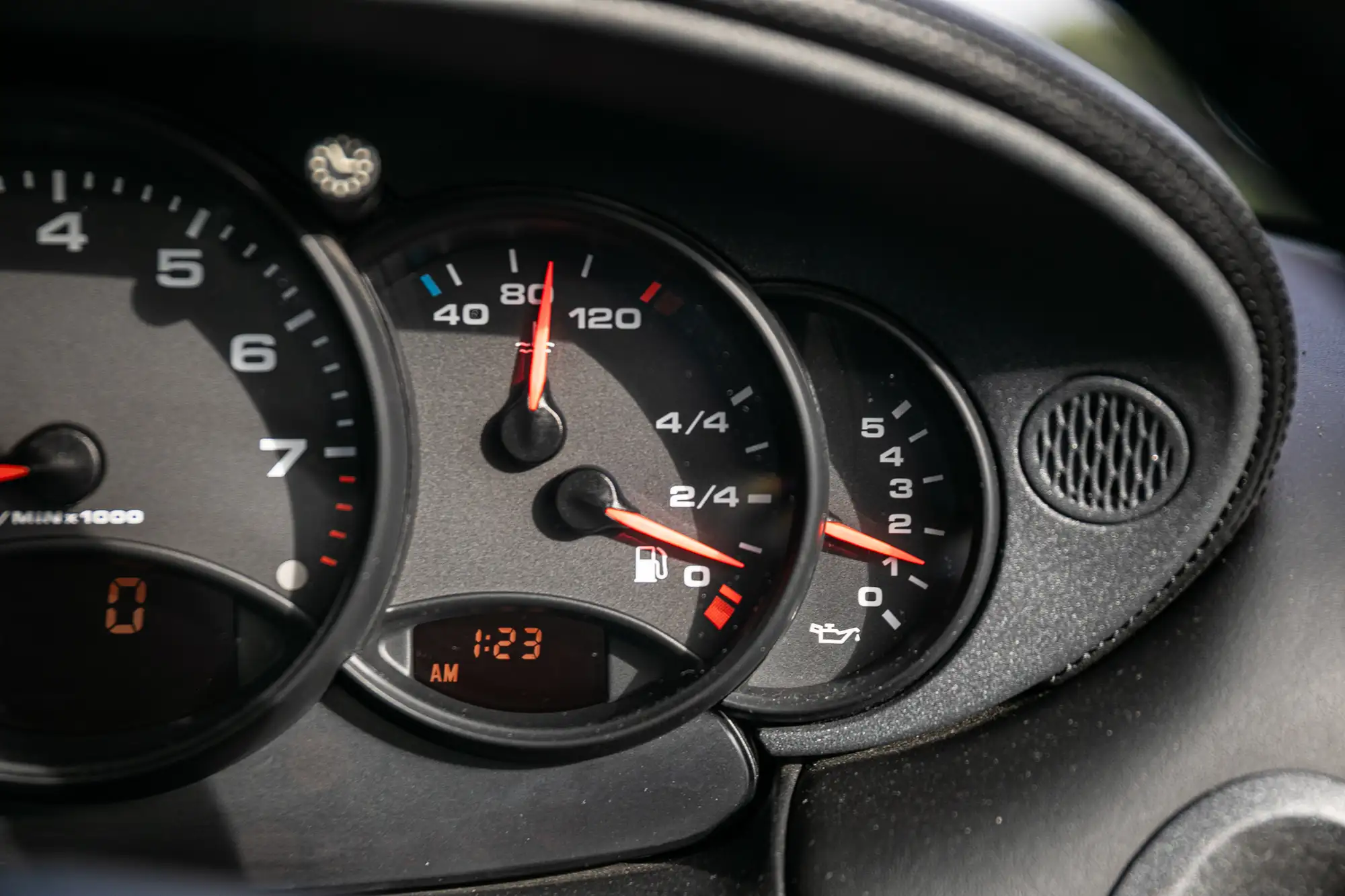 1998 Porsche 911 (996) Carrera 2-Sold