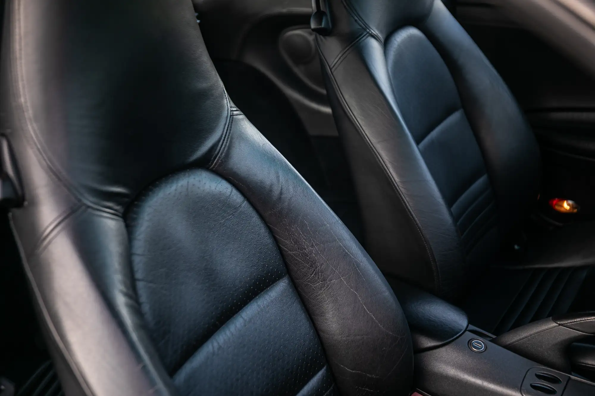 1998 Porsche 911 (996) Carrera 2-Sold