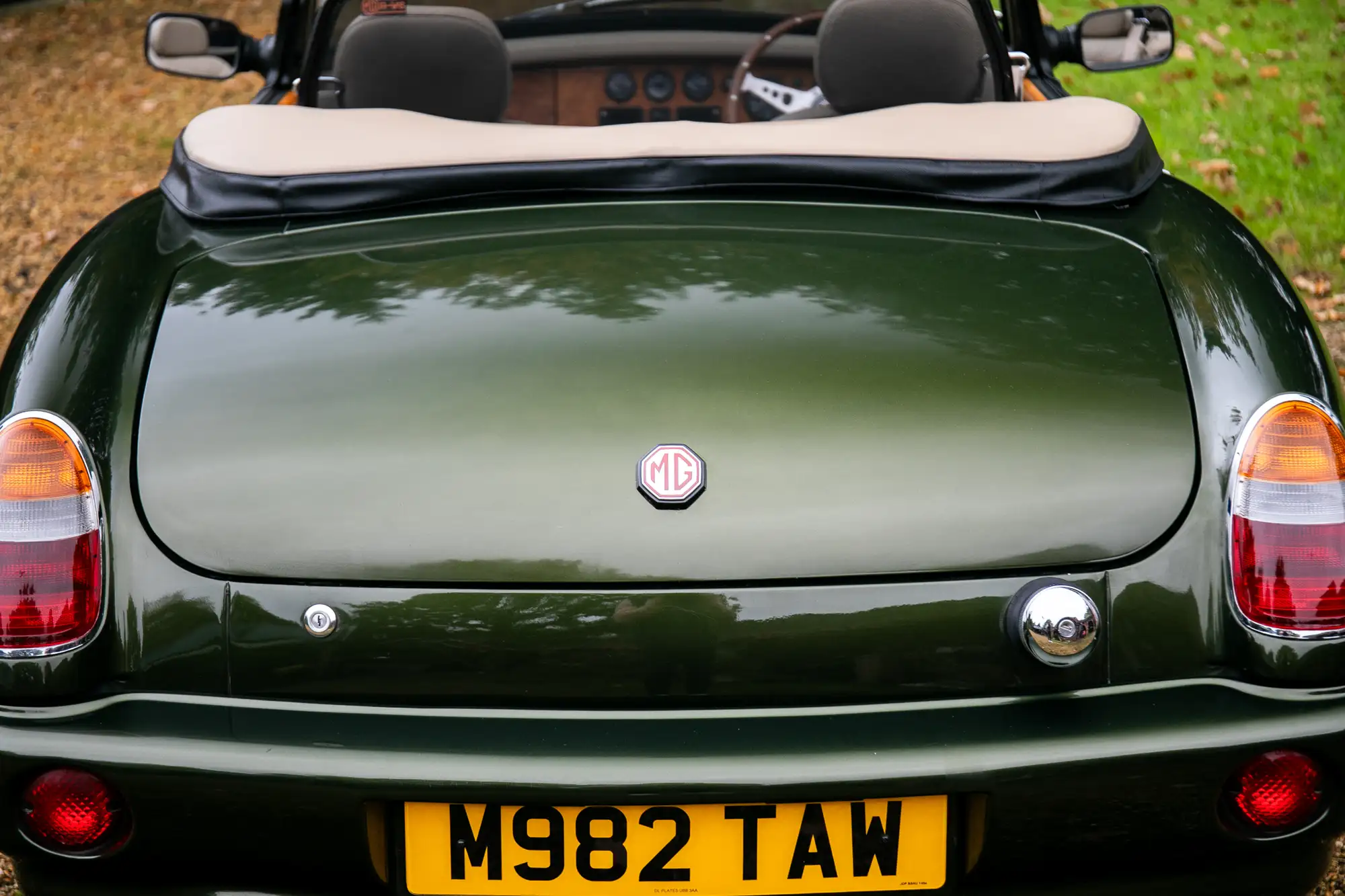 1995 MG RV8-Sold