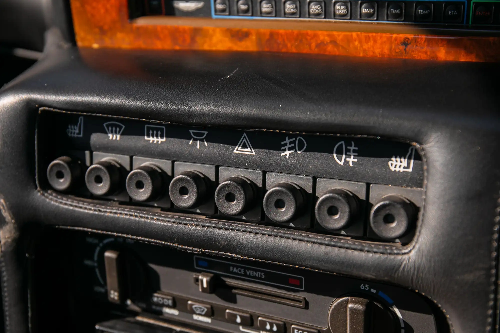 1990 Aston Martin Virage Coupé - 16,600 miles, Manual-Sold