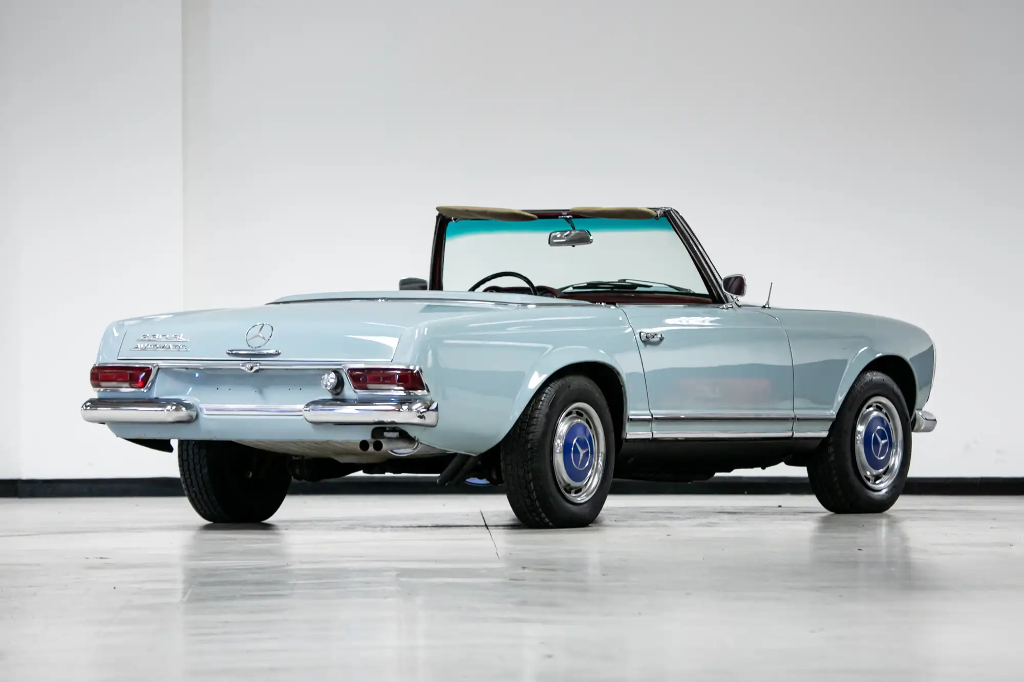 1966 Mercedes-Benz 230SL Pagoda-Sold