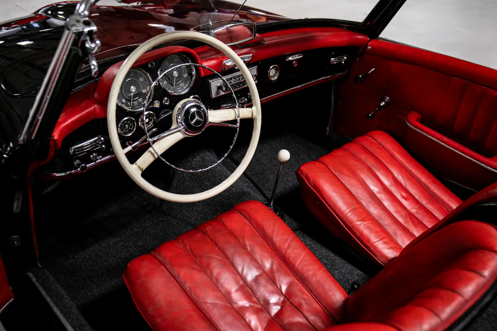 1956 Mercedes-Benz 190 SL-Sold