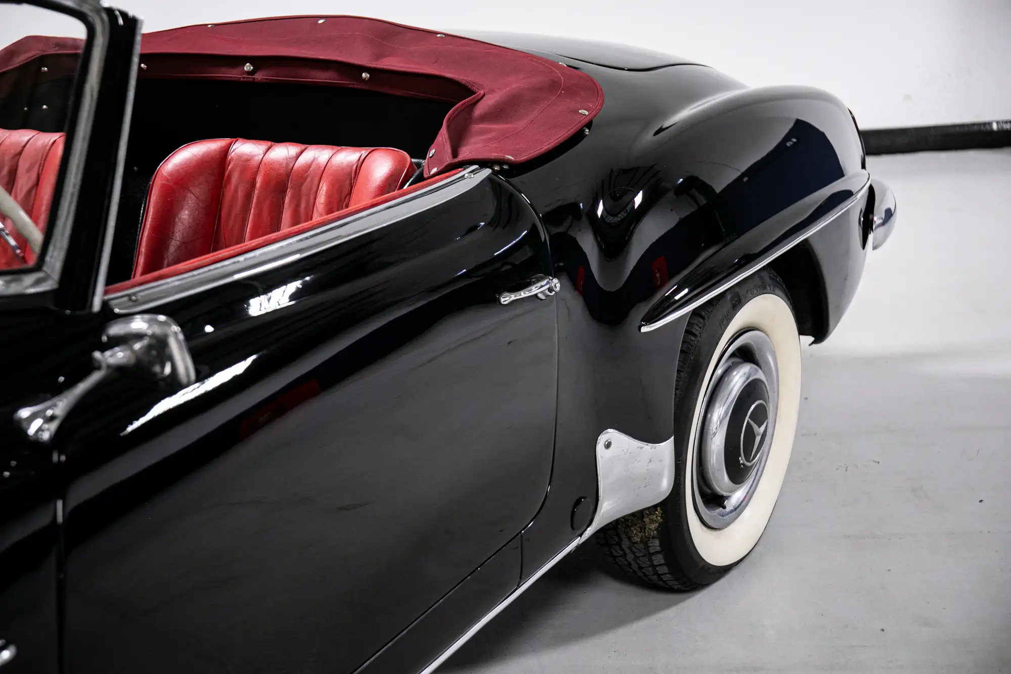 1956 Mercedes-Benz 190 SL-Sold