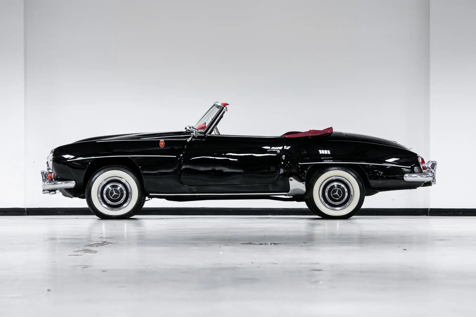 1956 Mercedes-Benz 190 SL-Sold