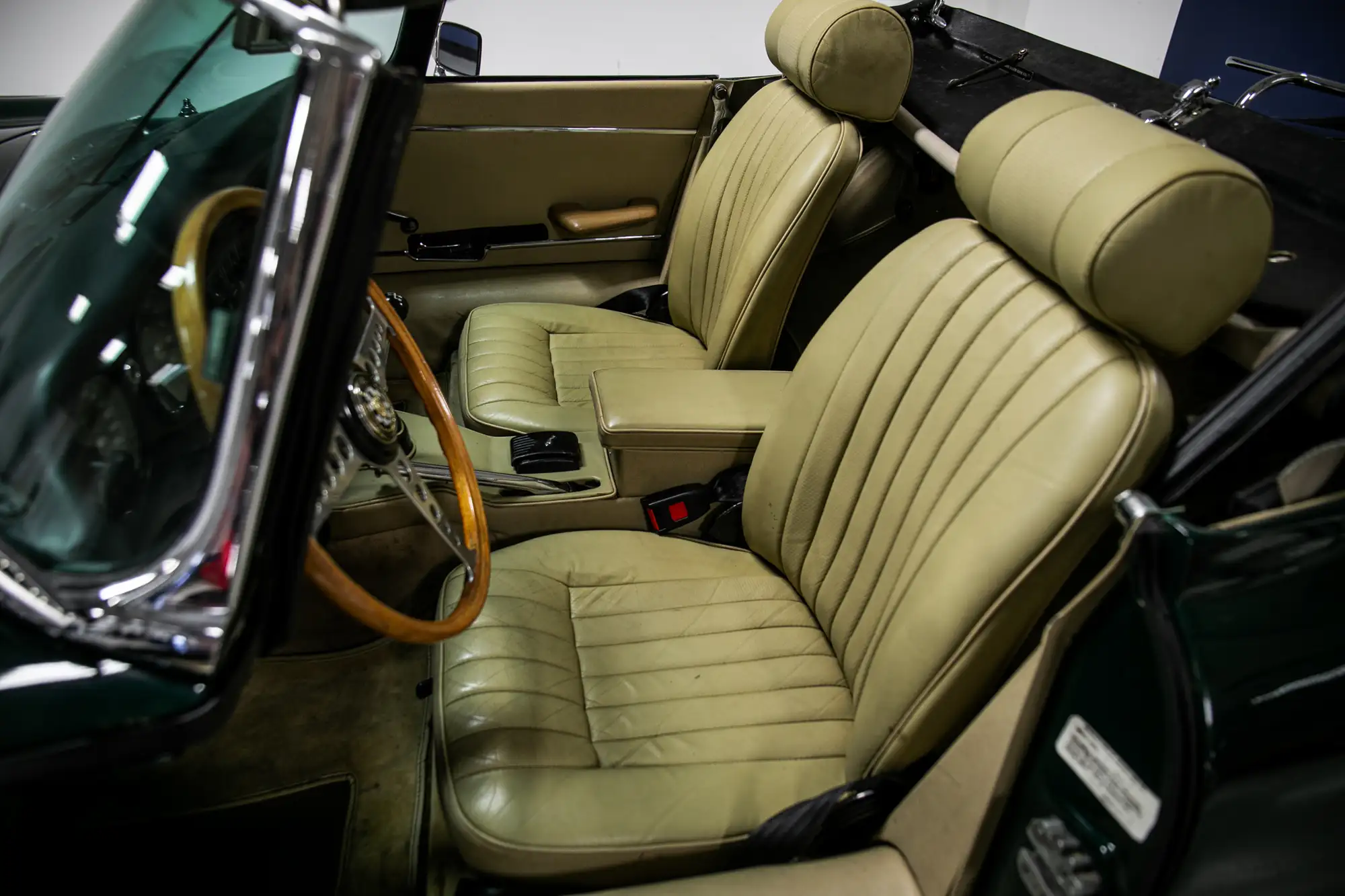 1970 Jaguar E-Type Series 2 4.2-Litre Roadster-Sold