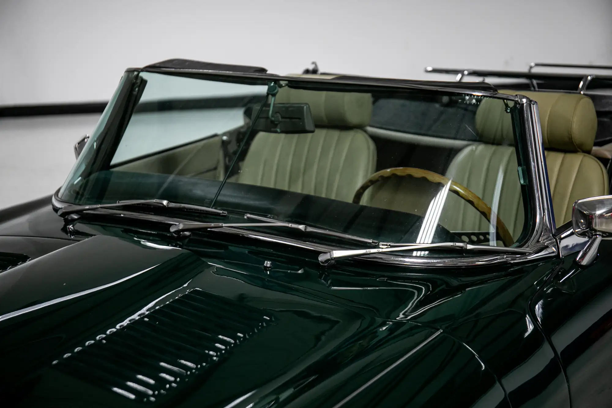 1970 Jaguar E-Type Series 2 4.2-Litre Roadster-Sold