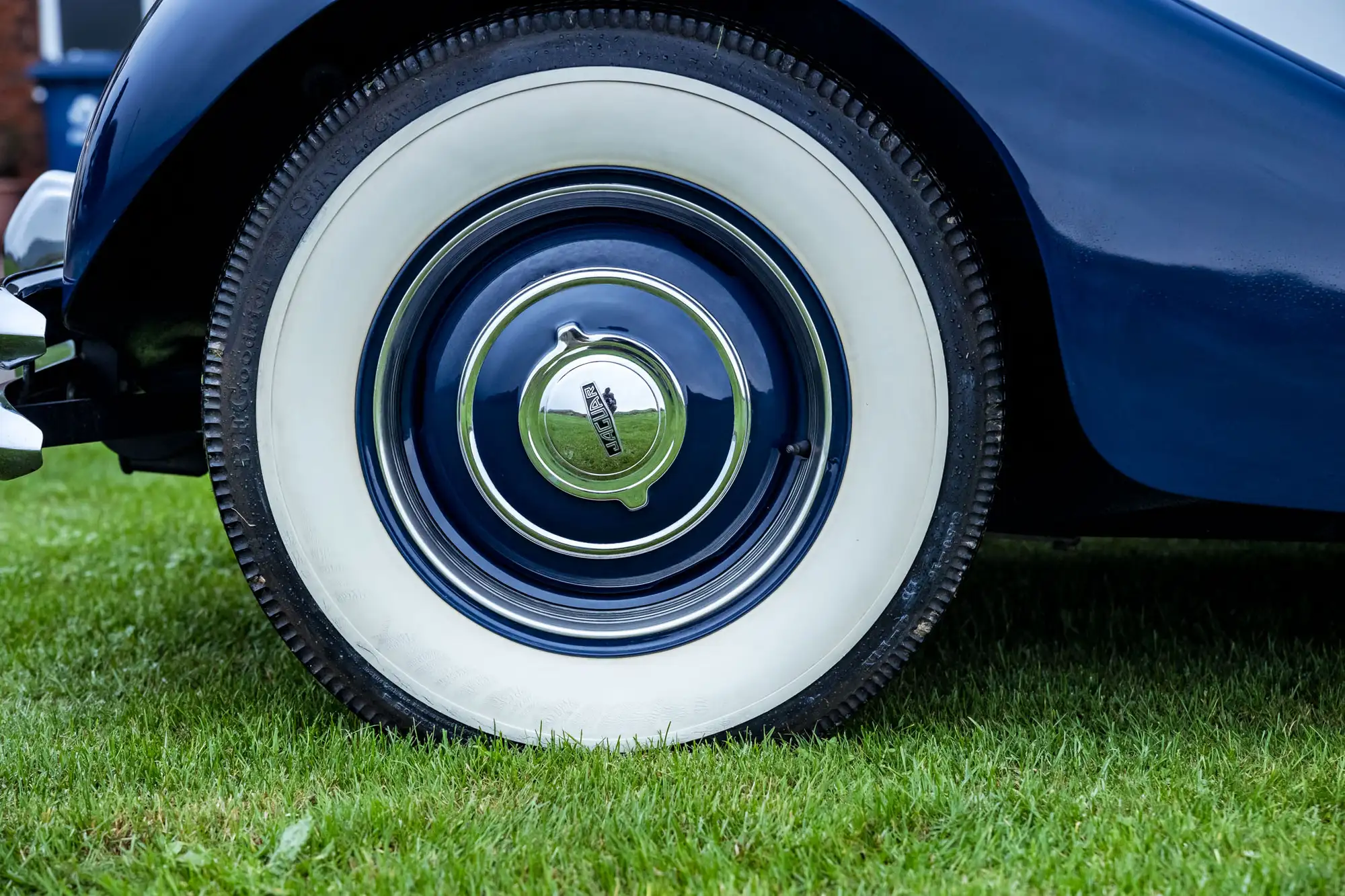 1950 Jaguar Mk V Drophead Coupé-Sold