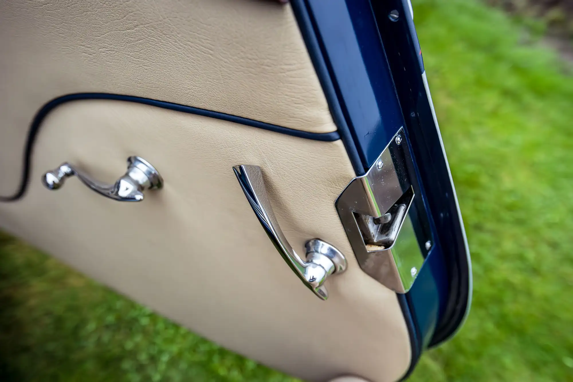 1950 Jaguar Mk V Drophead Coupé-Sold