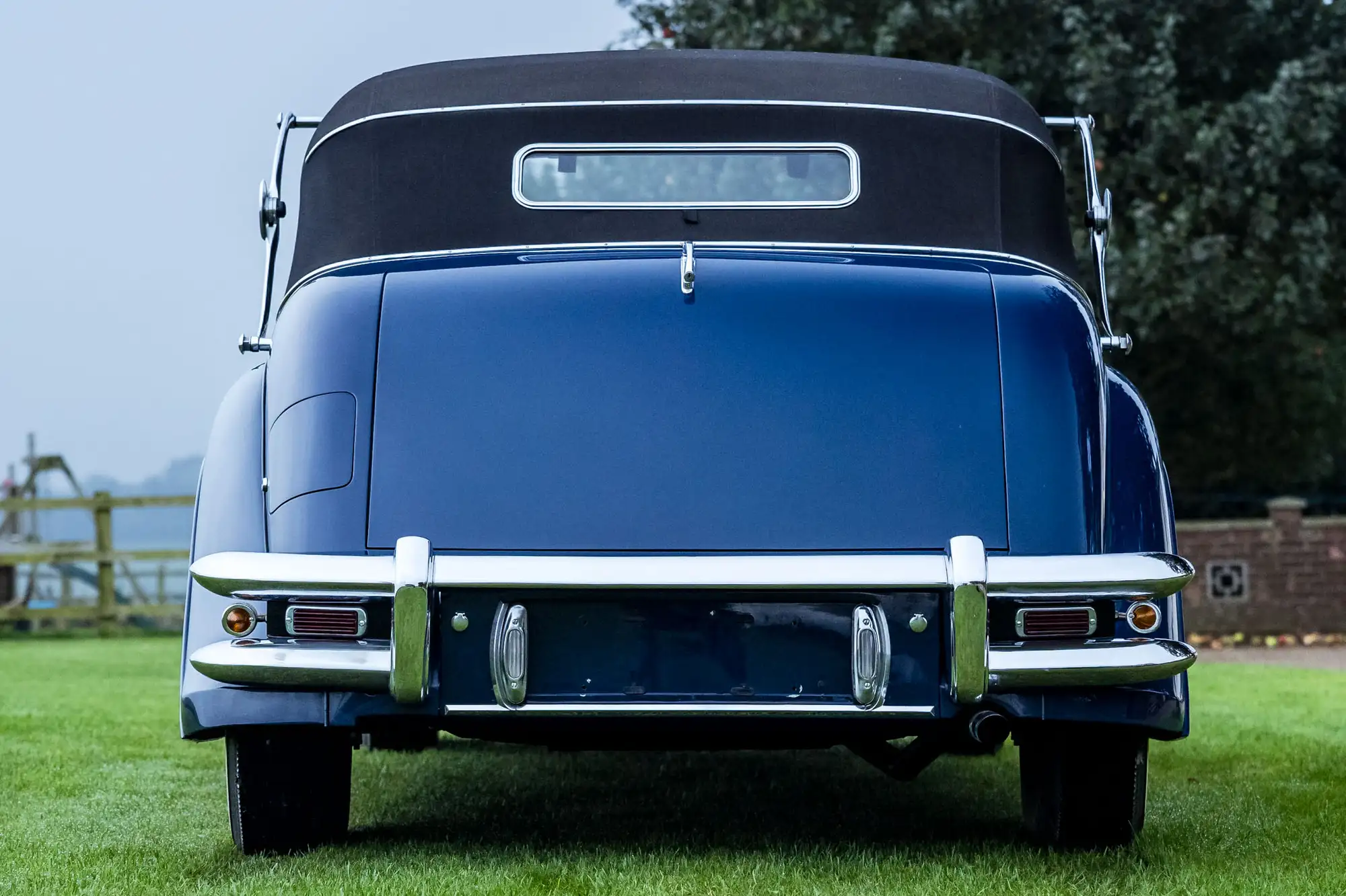 1950 Jaguar Mk V Drophead Coupé-Sold