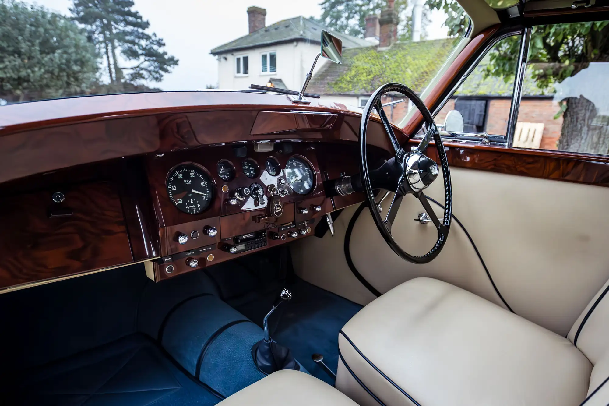 1950 Jaguar Mk V Drophead Coupé-Sold