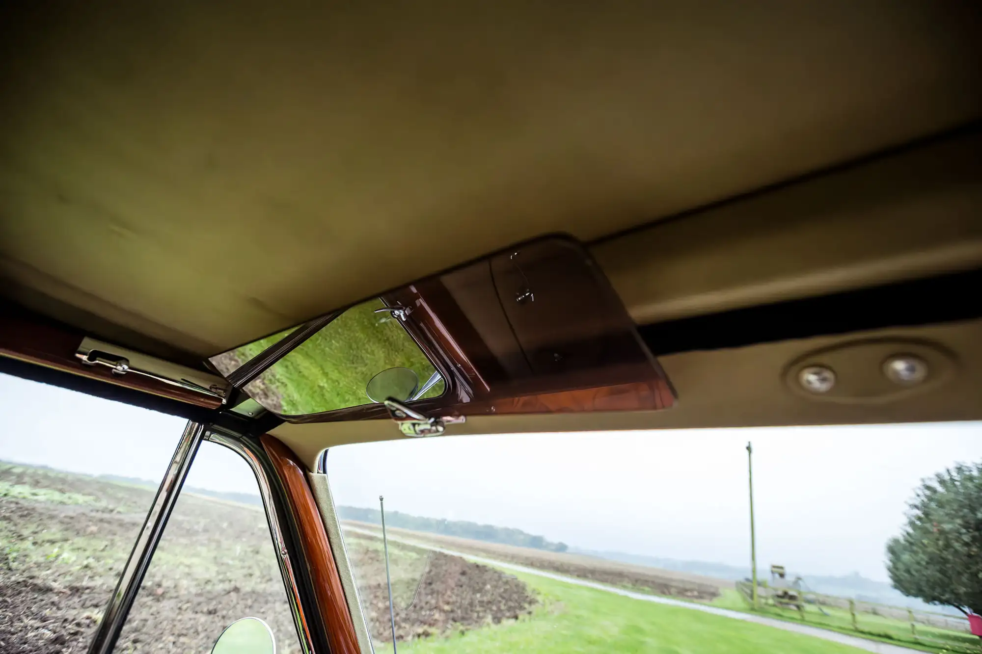 1950 Jaguar Mk V Drophead Coupé-Sold
