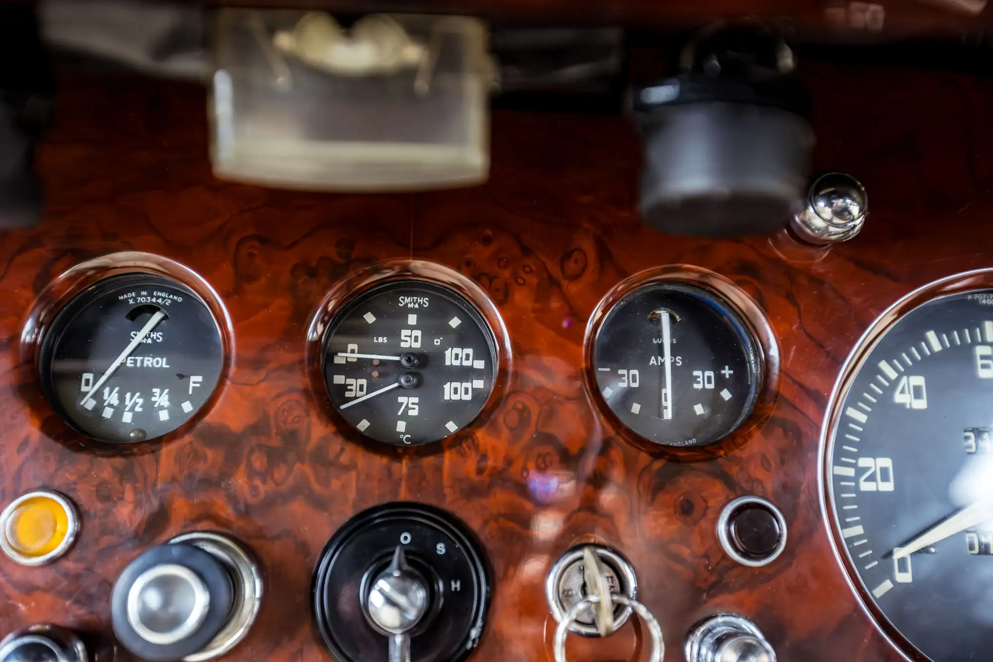1950 Jaguar Mk V Drophead Coupé-Sold