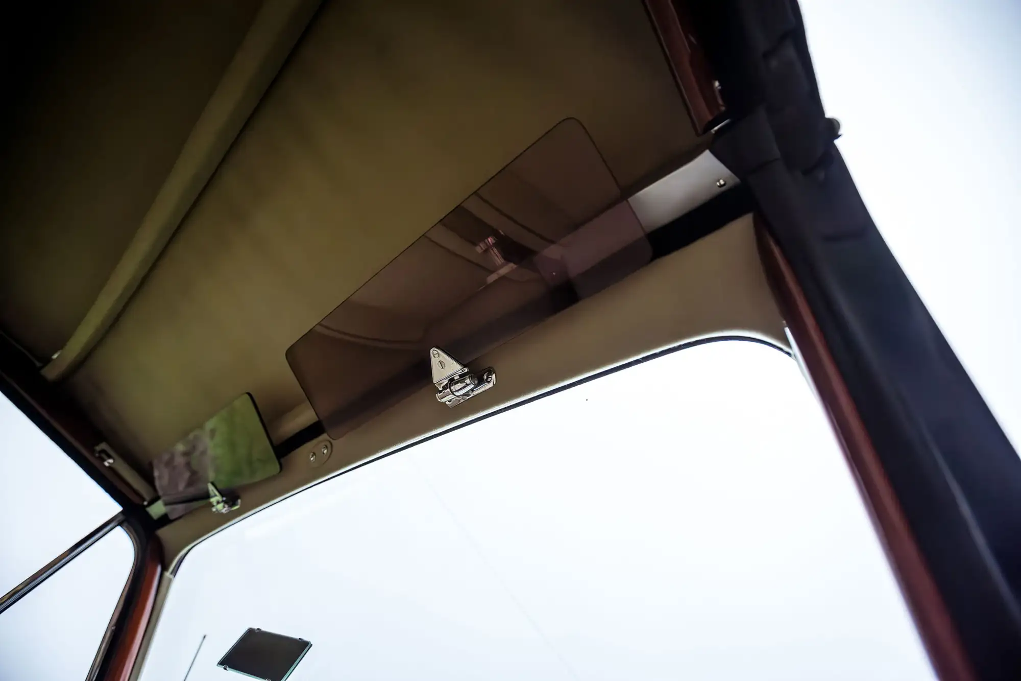 1950 Jaguar Mk V Drophead Coupé-Sold