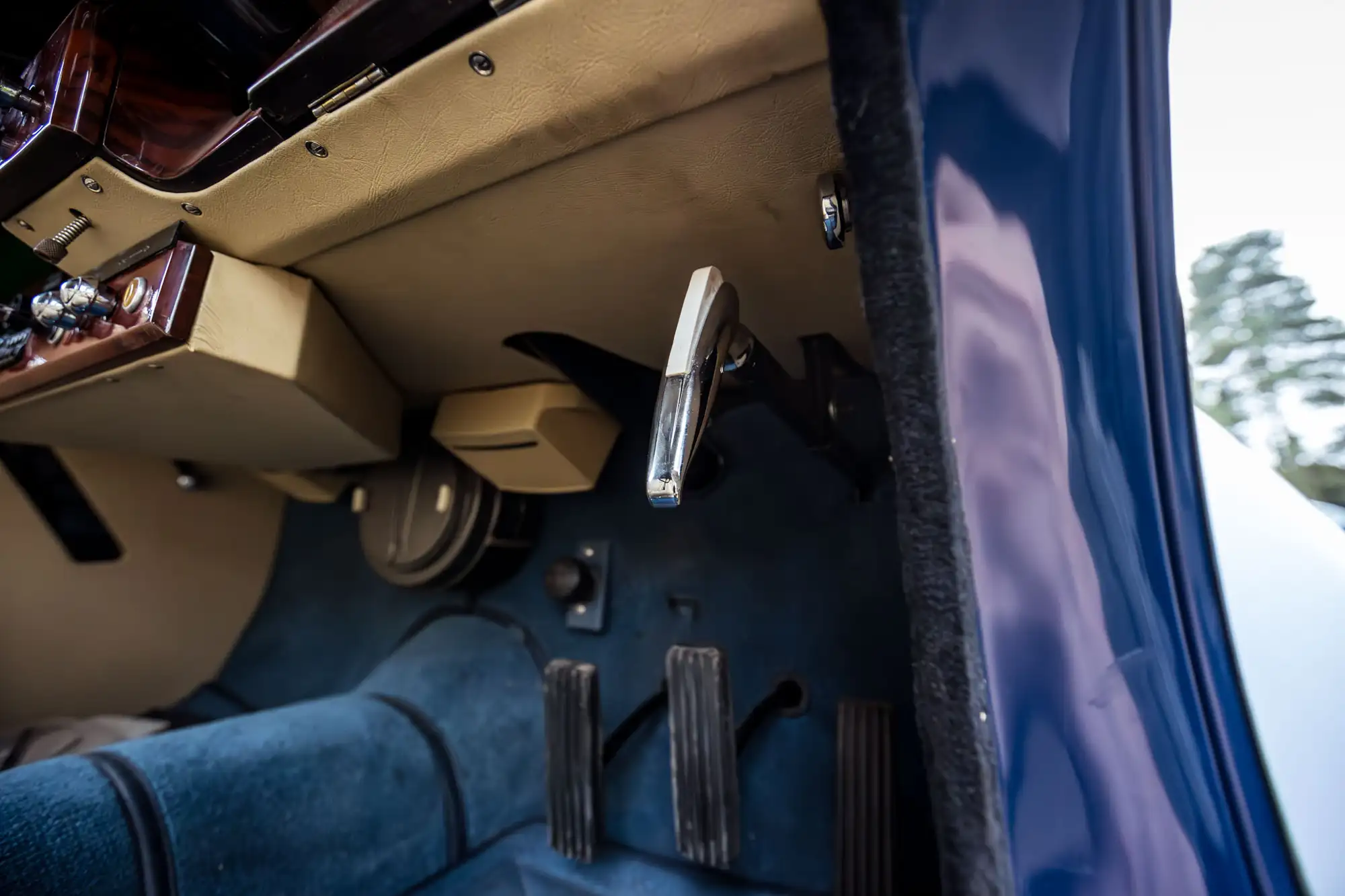 1950 Jaguar Mk V Drophead Coupé-Sold