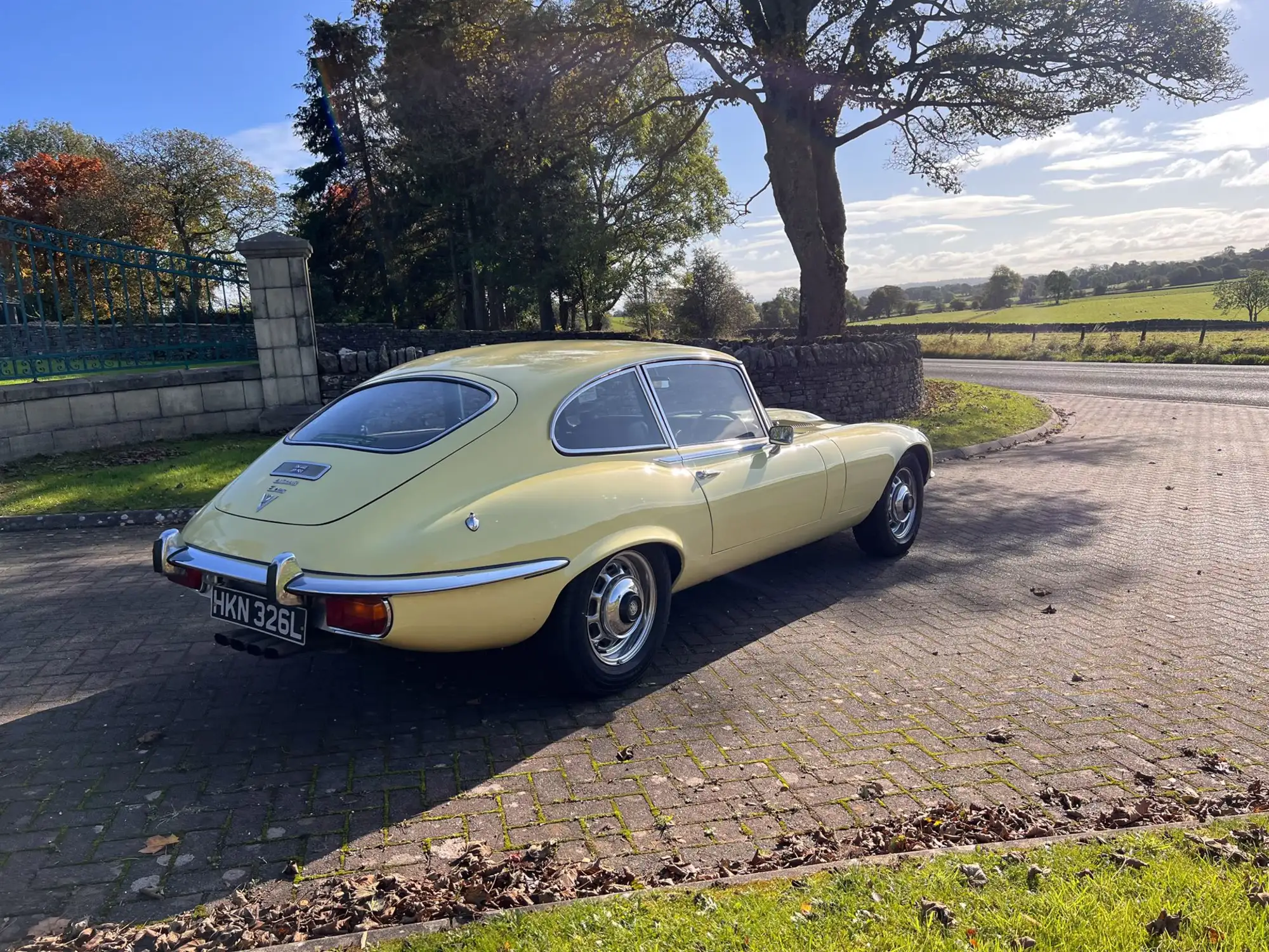 1972 Jaguar E-Type Series 3 V12 Coupé - Manual-Sold